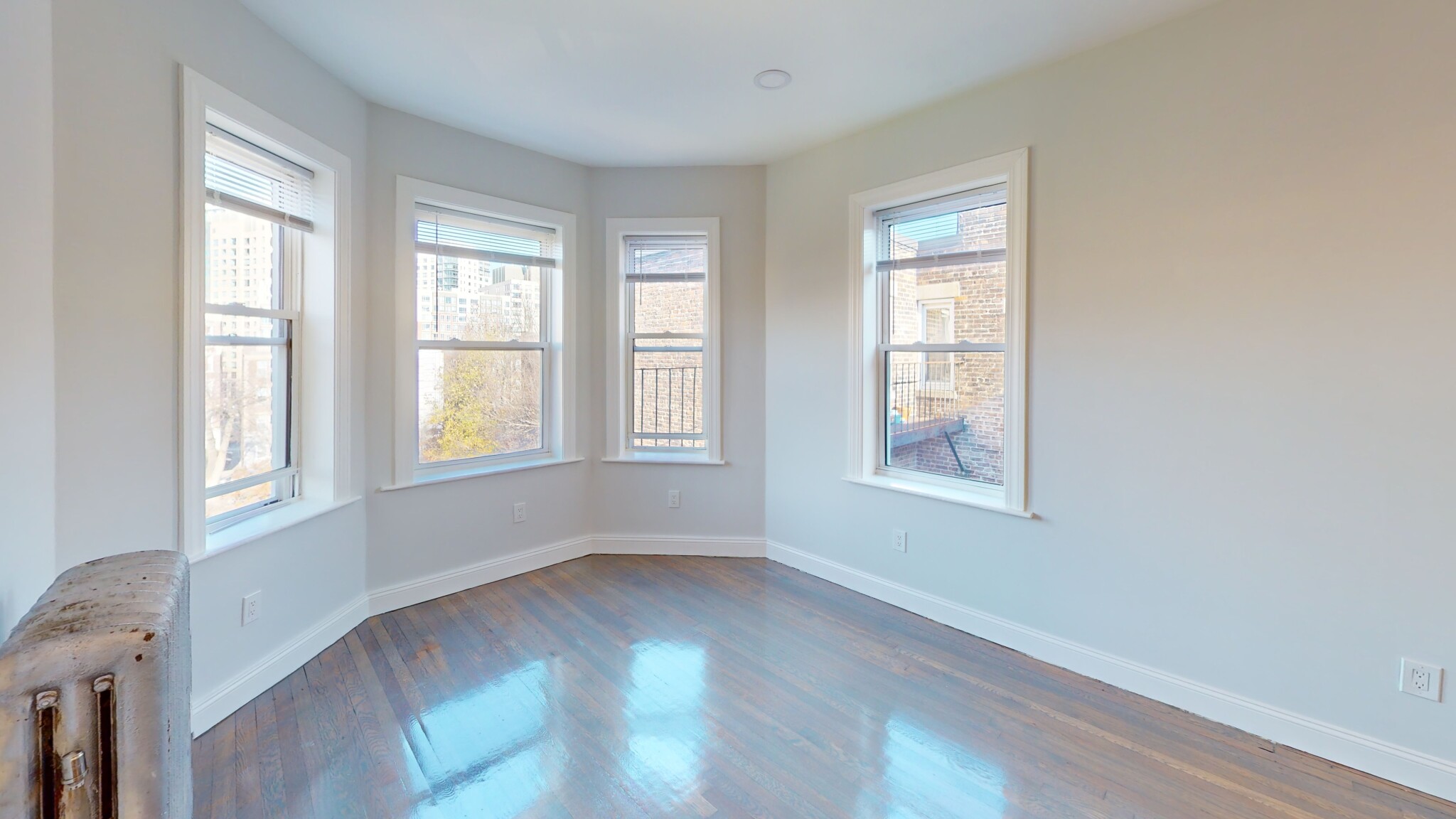 111 Queensberry St, Fenway