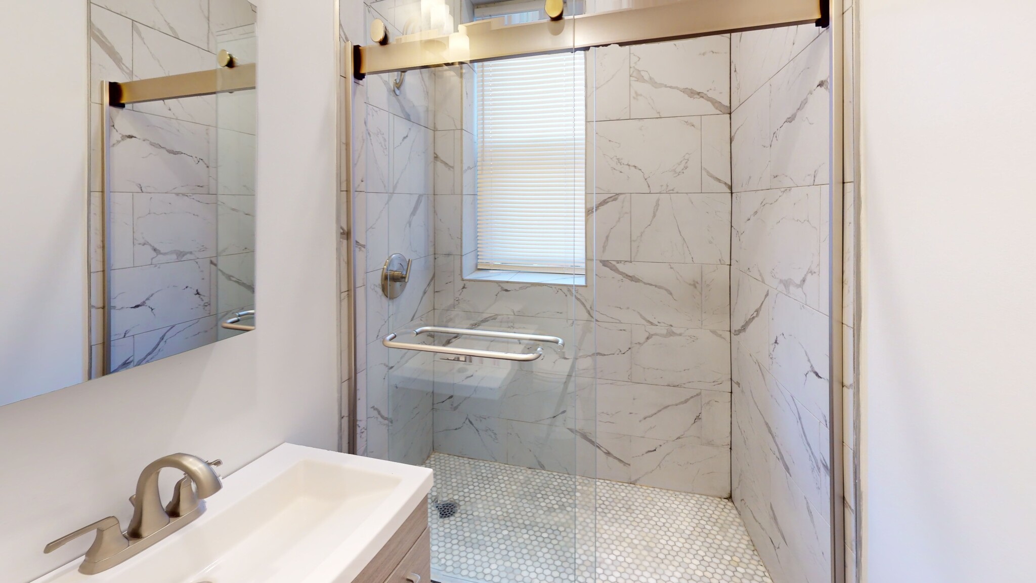 40 Queensberry St, Fenway