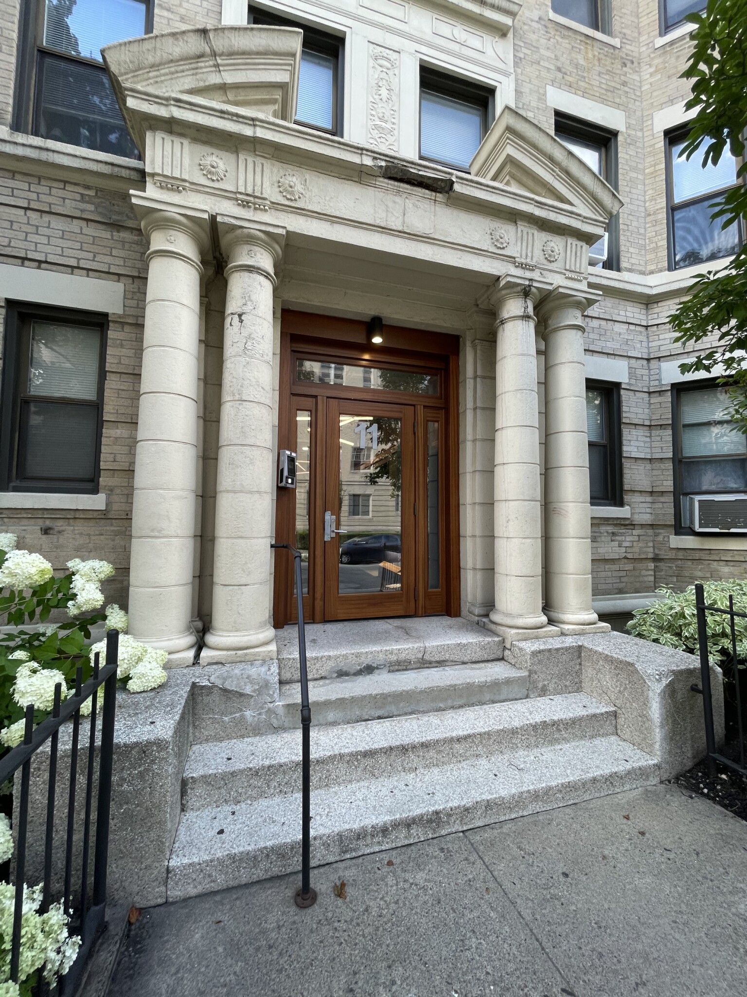 11 Peterborough St, Fenway