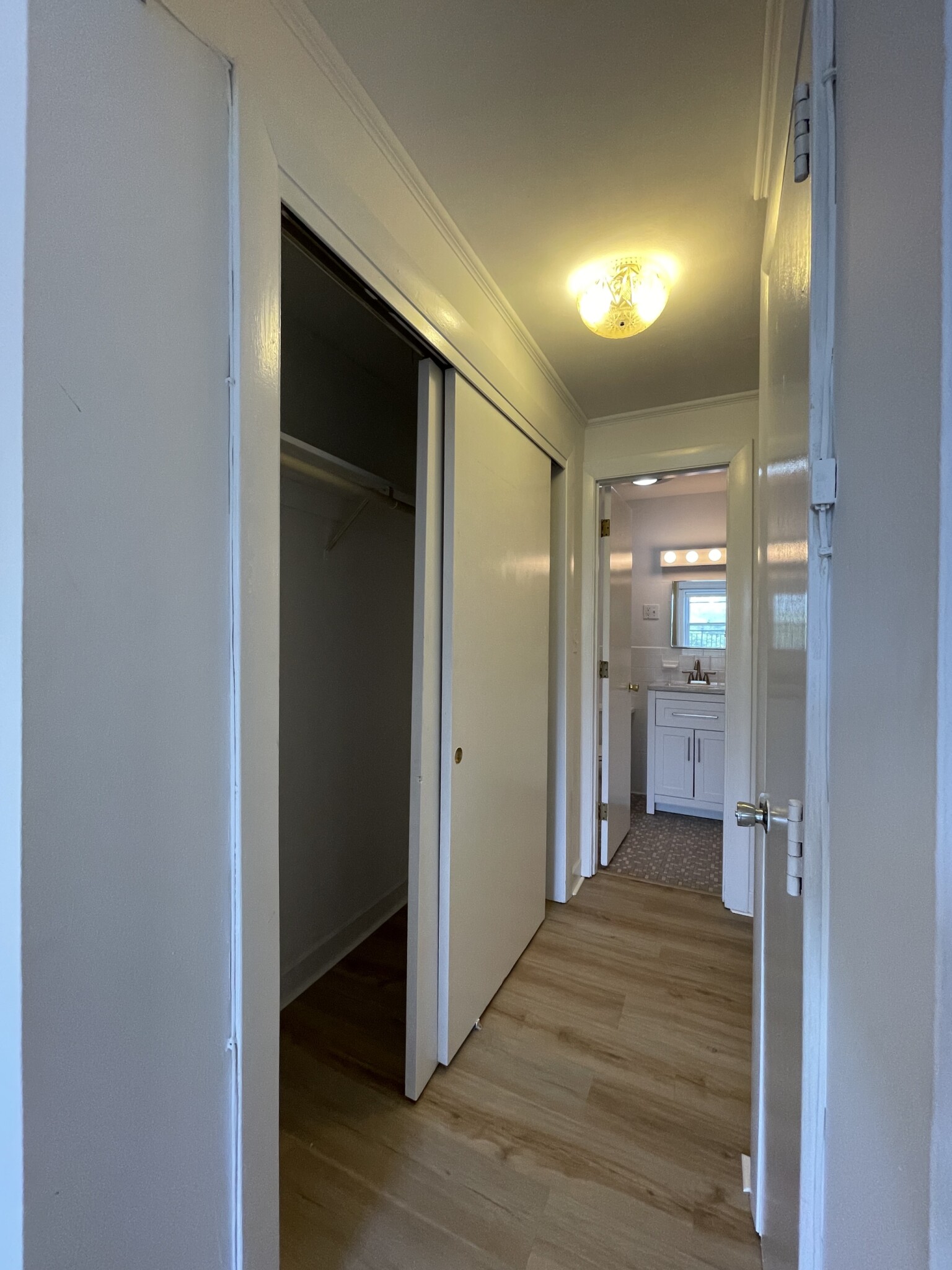 35 Garrison Rd, Washington Square