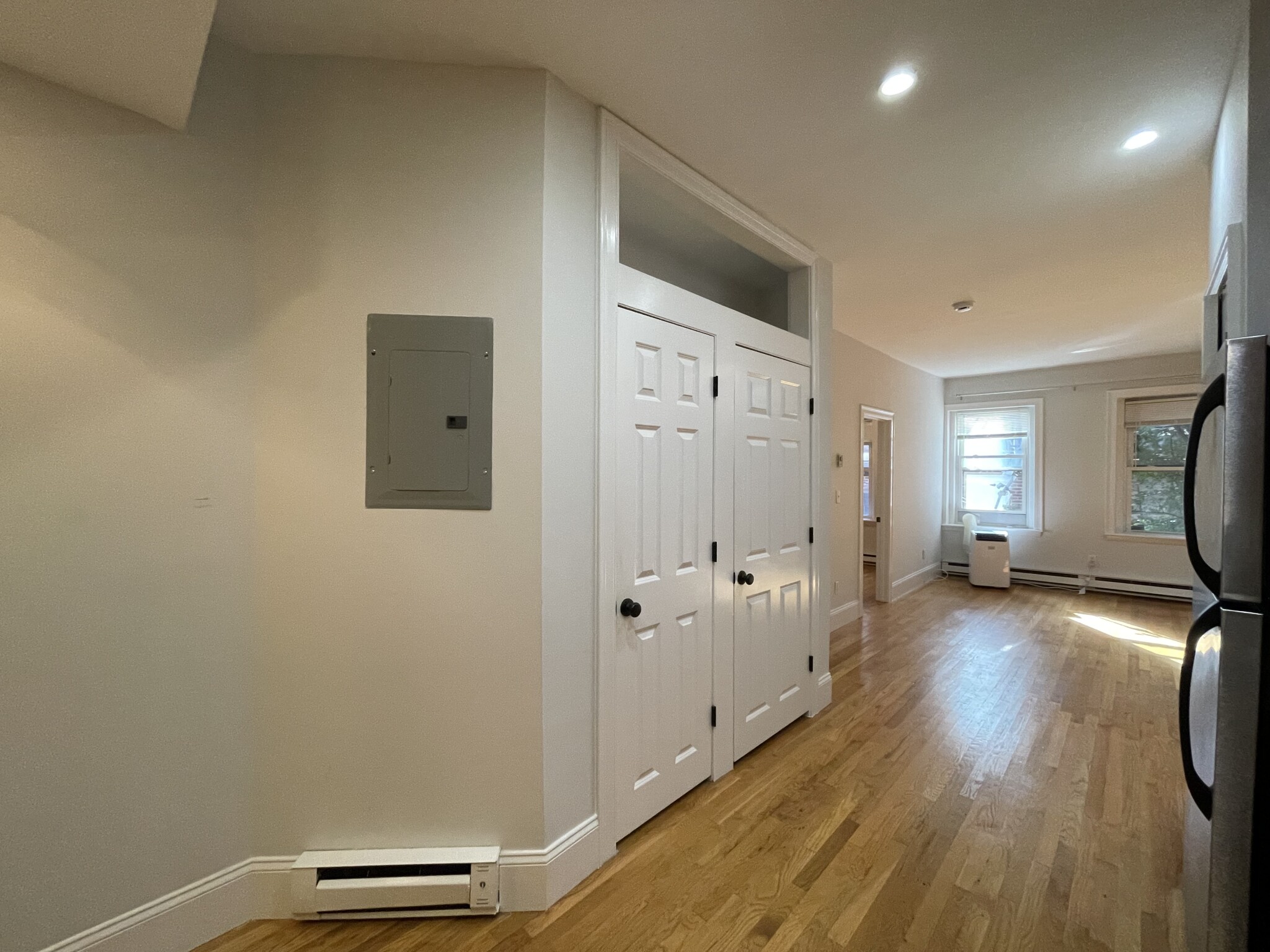 88 West Cedar St, Beacon Hill