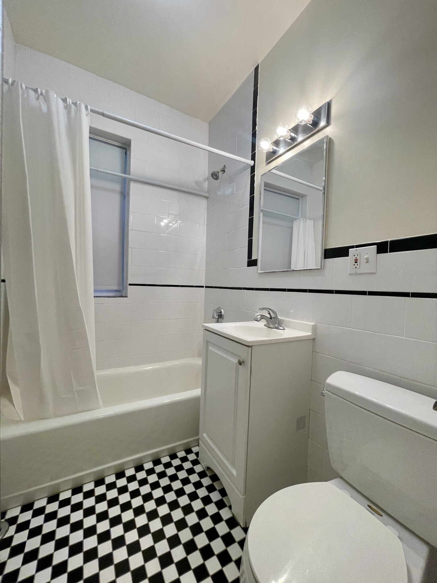 1940 Commonwealth Ave, Brighton