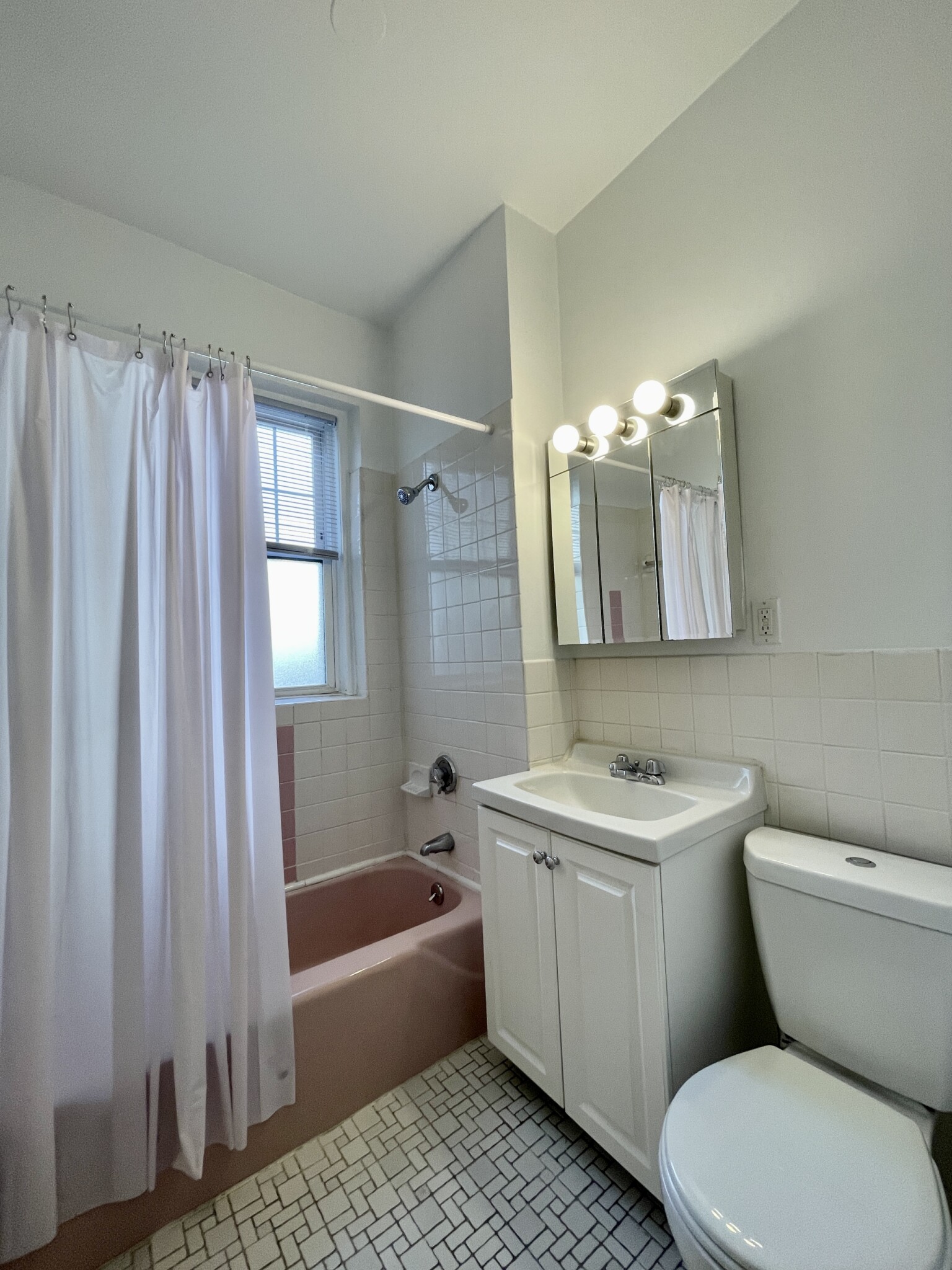 115 Kilsyth Rd, Brighton