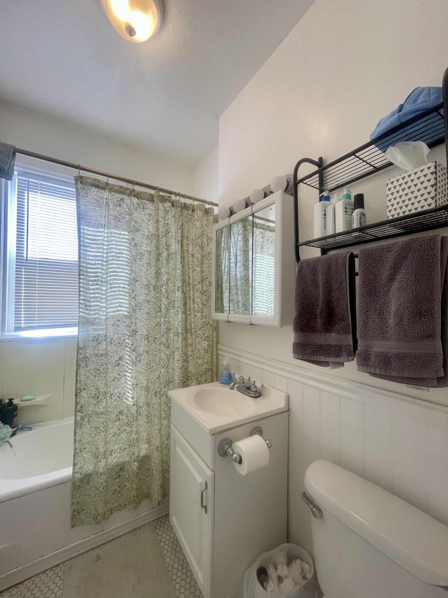 1999 Commonwealth Ave, Brighton