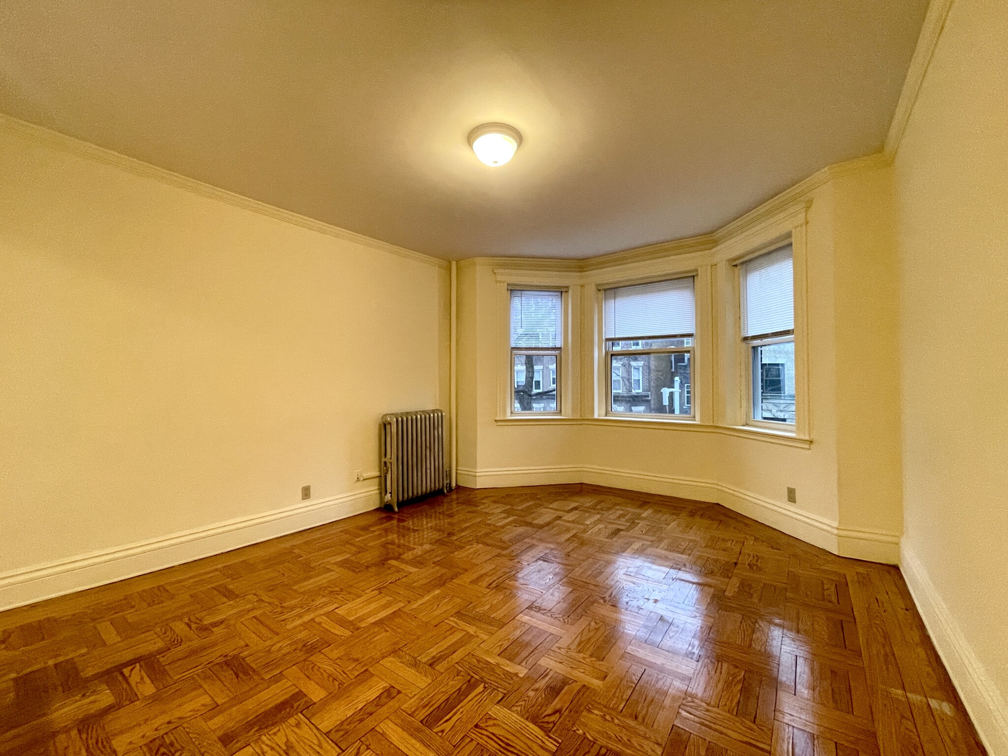 36 Queensberry St, Fenway