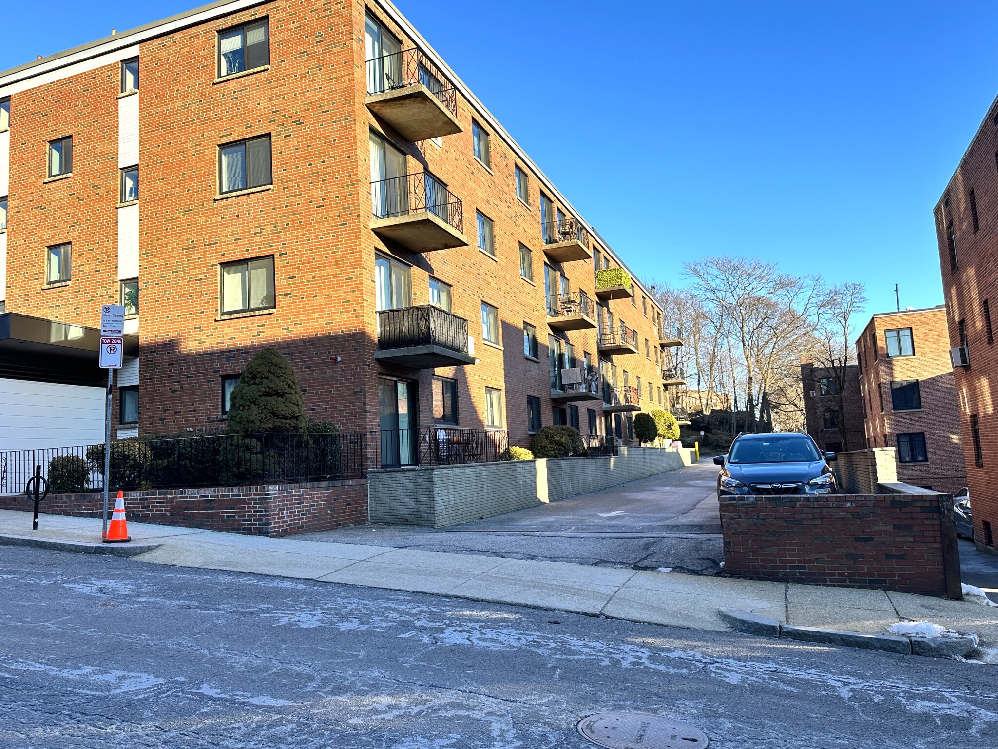 85 Sutherland, Brighton