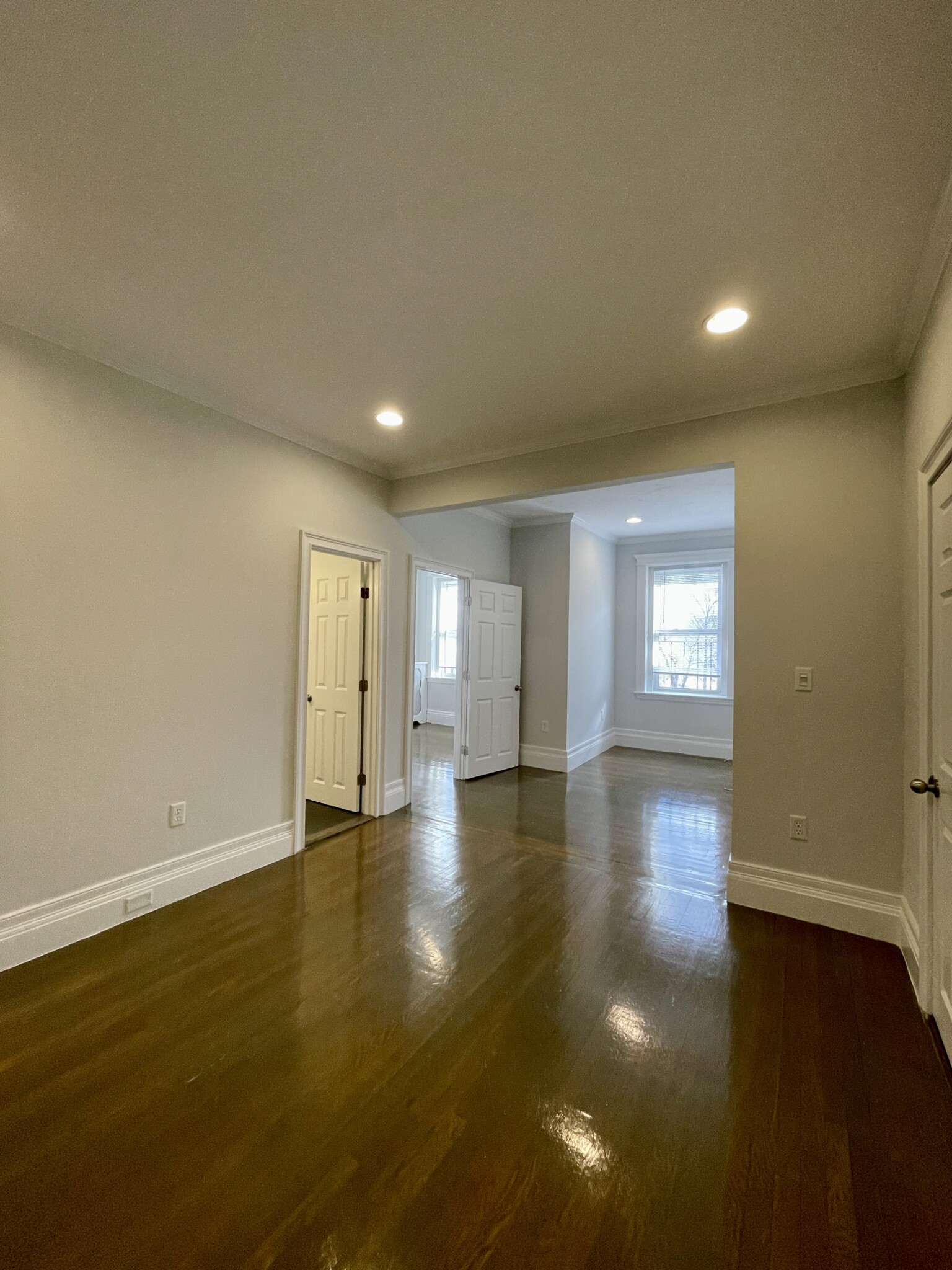 106 Queensberry St, Fenway