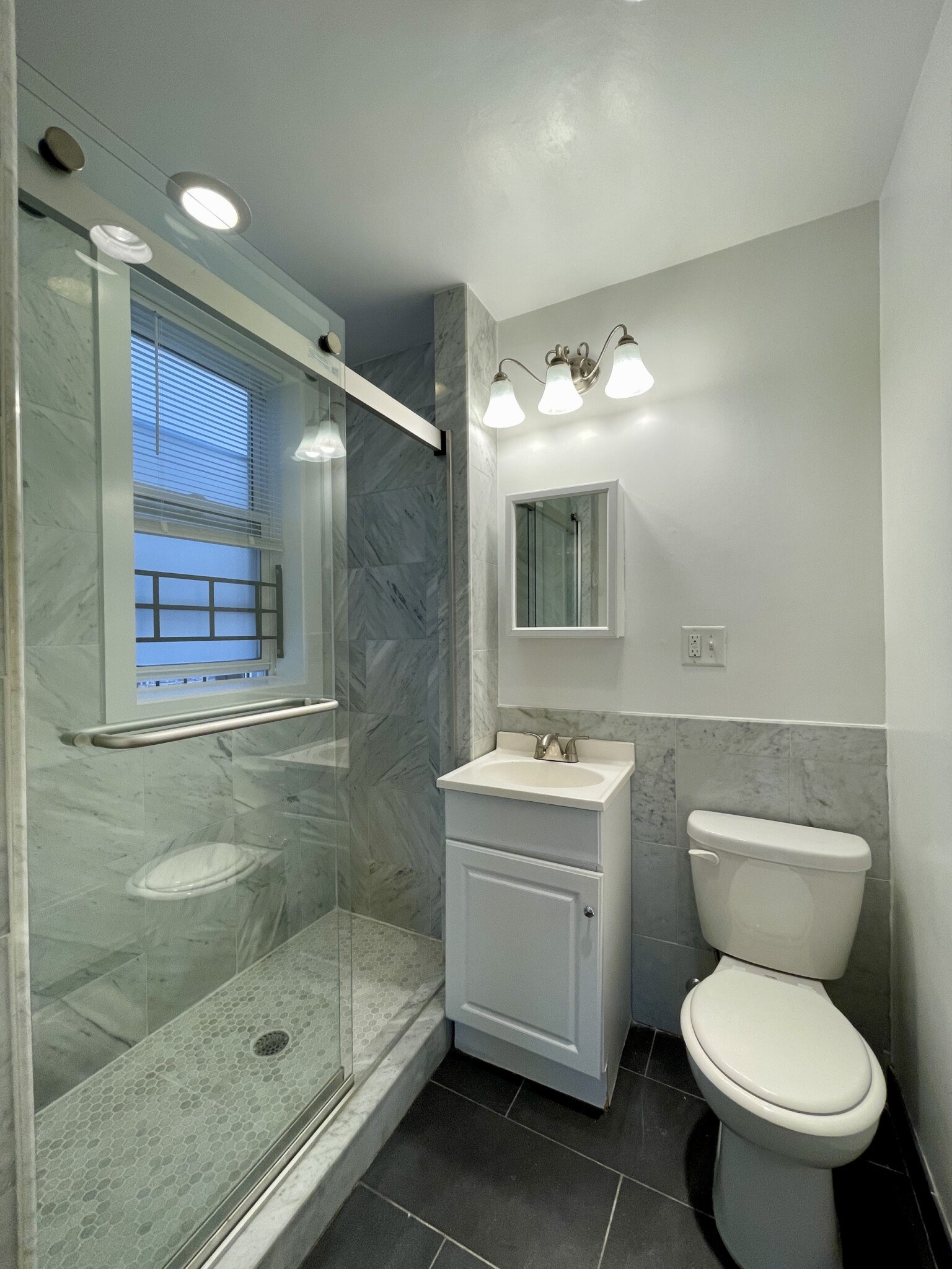 109 Queensberry St, Fenway