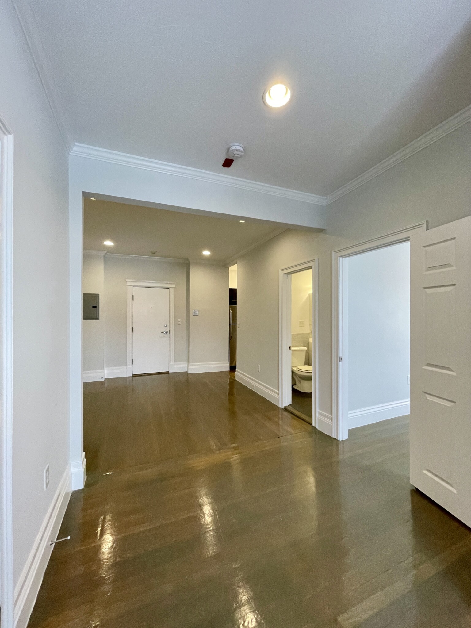 106 Queensberry St, Fenway