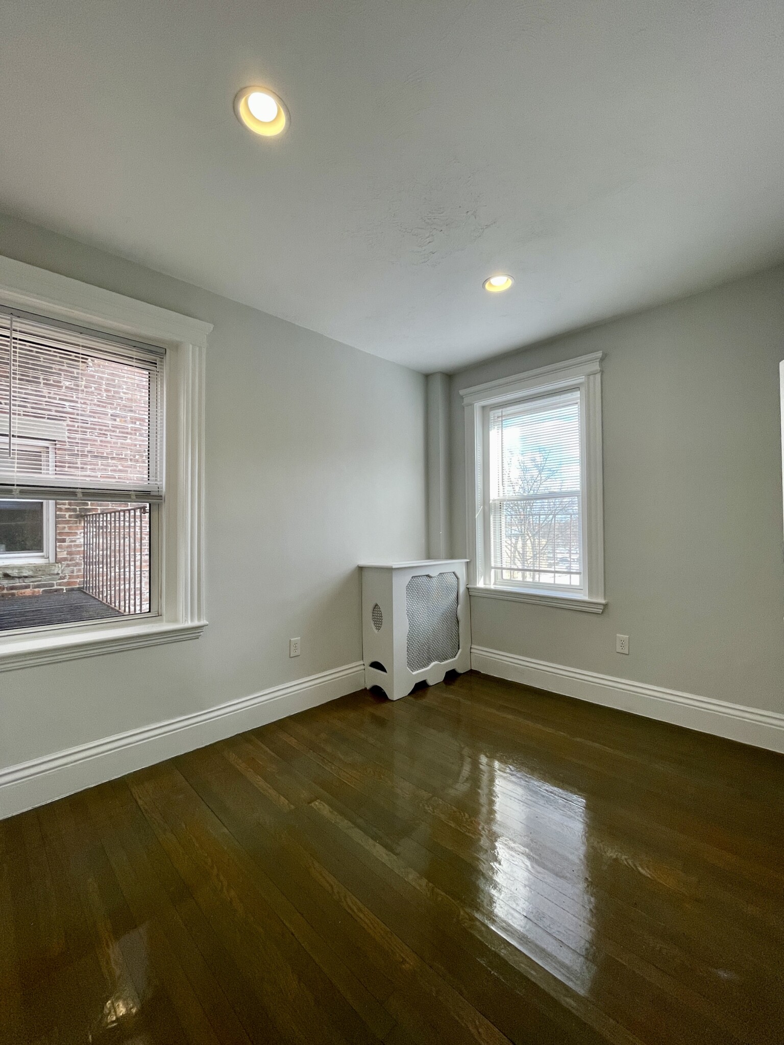 106 Queensberry St, Fenway