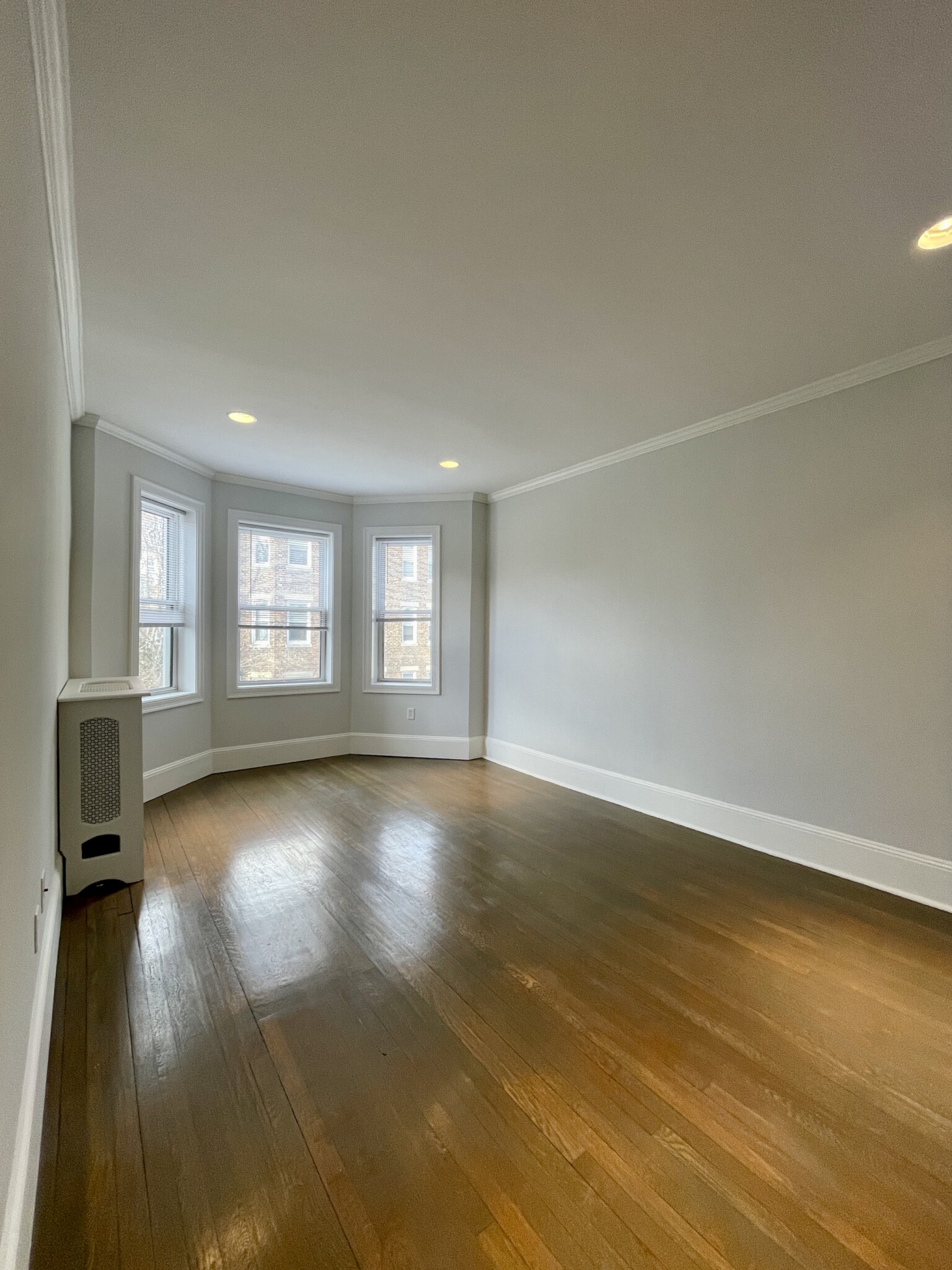 109 Queensberry St, Fenway