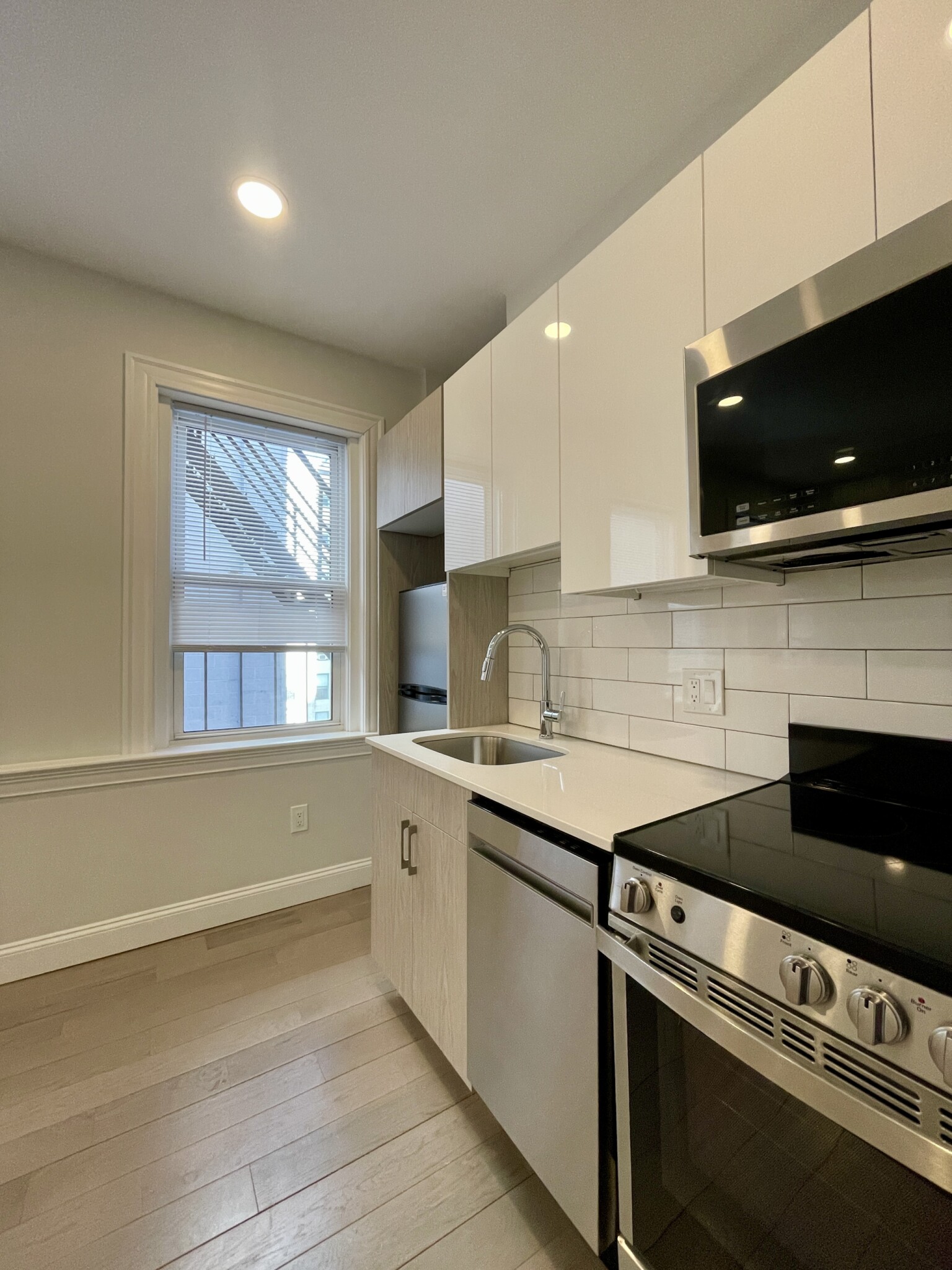 120 Peterborough St, Fenway