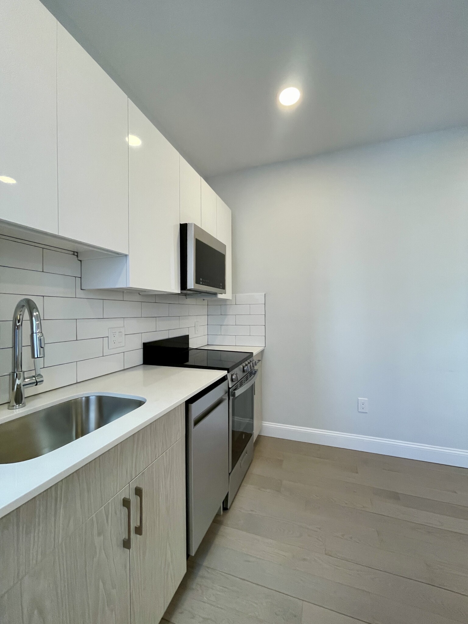 120 Peterborough St, Fenway