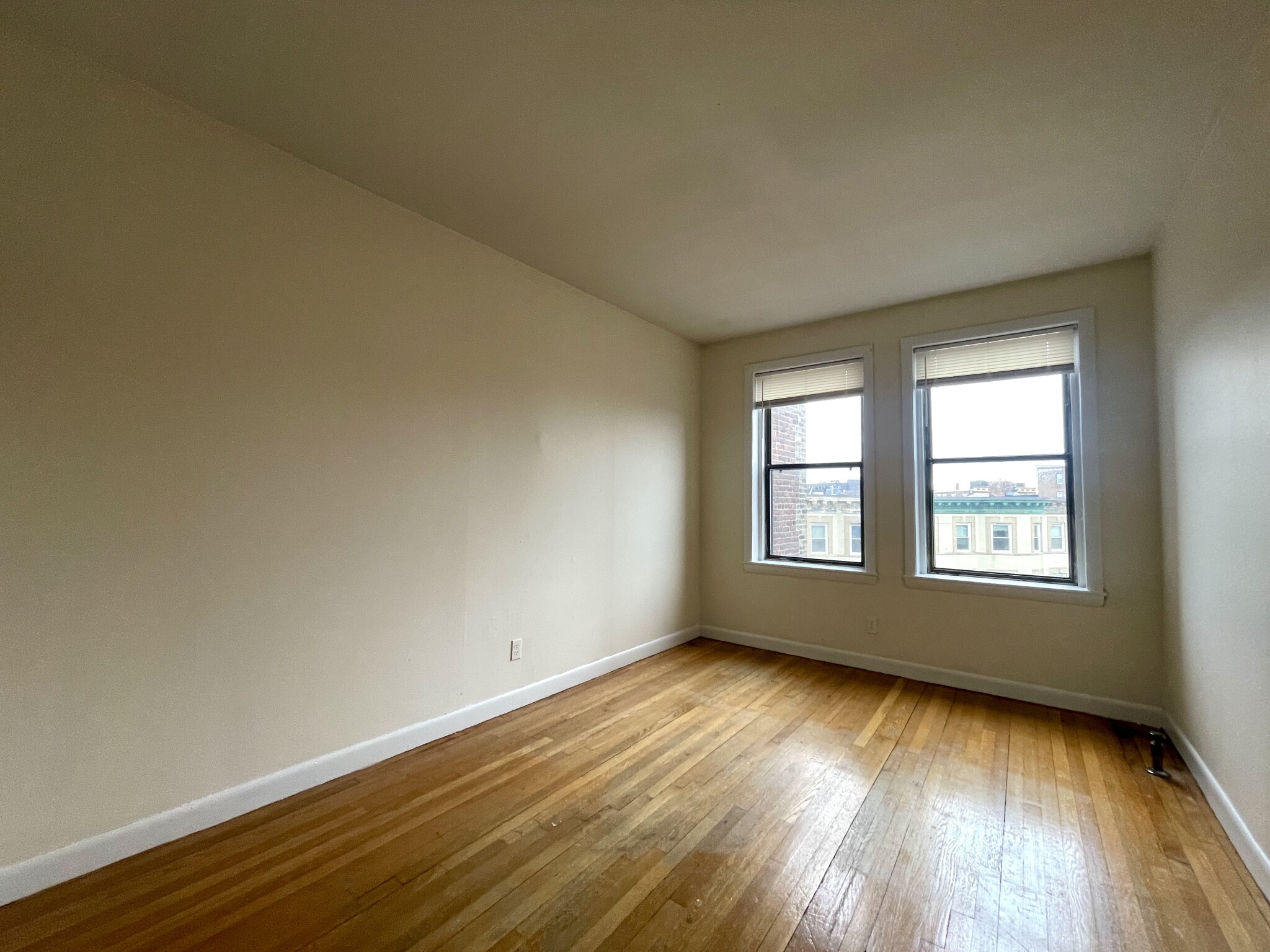 1137 Commonwealth Ave, Allston