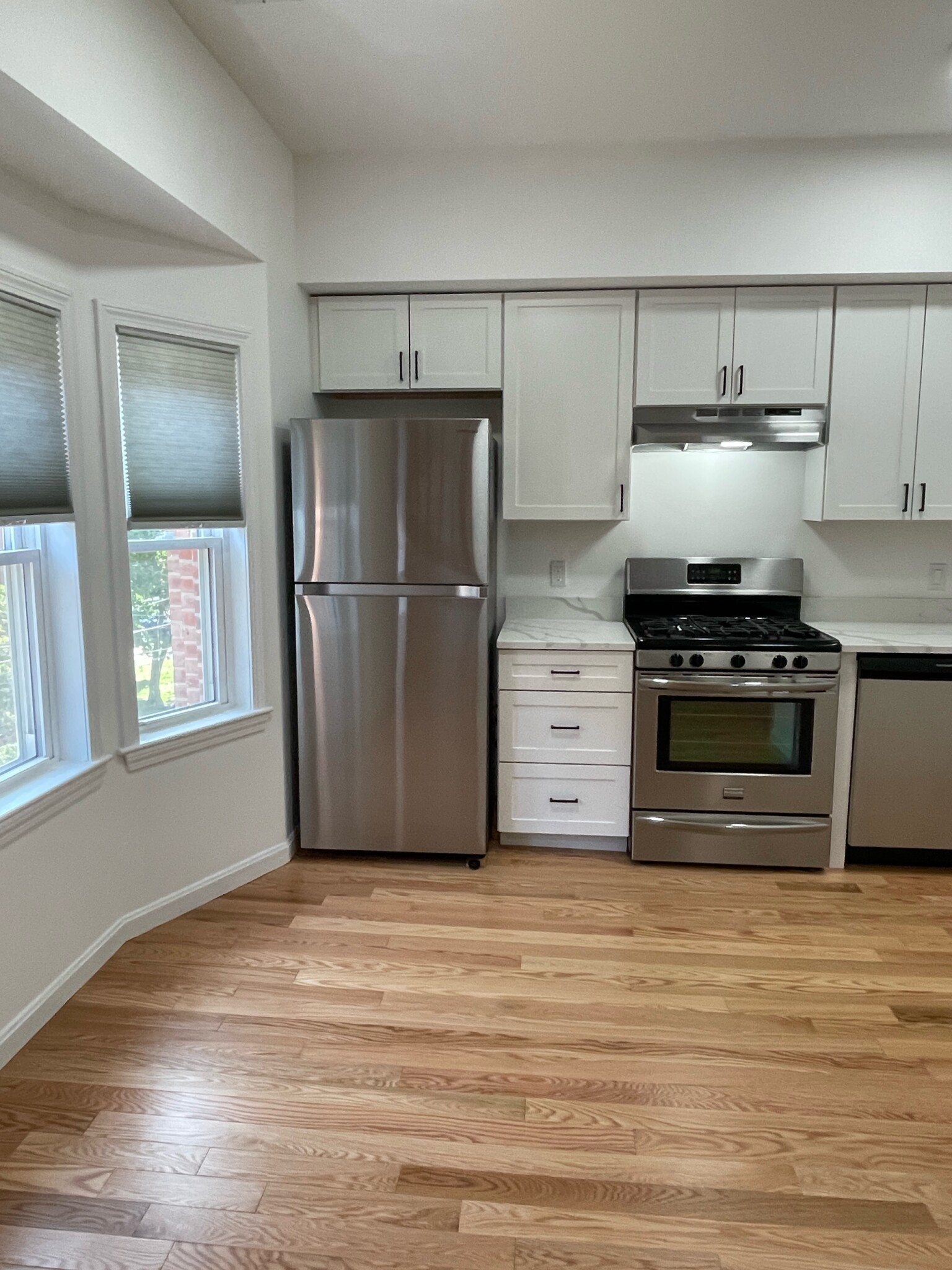 5 Davis Ave, Brookline Village