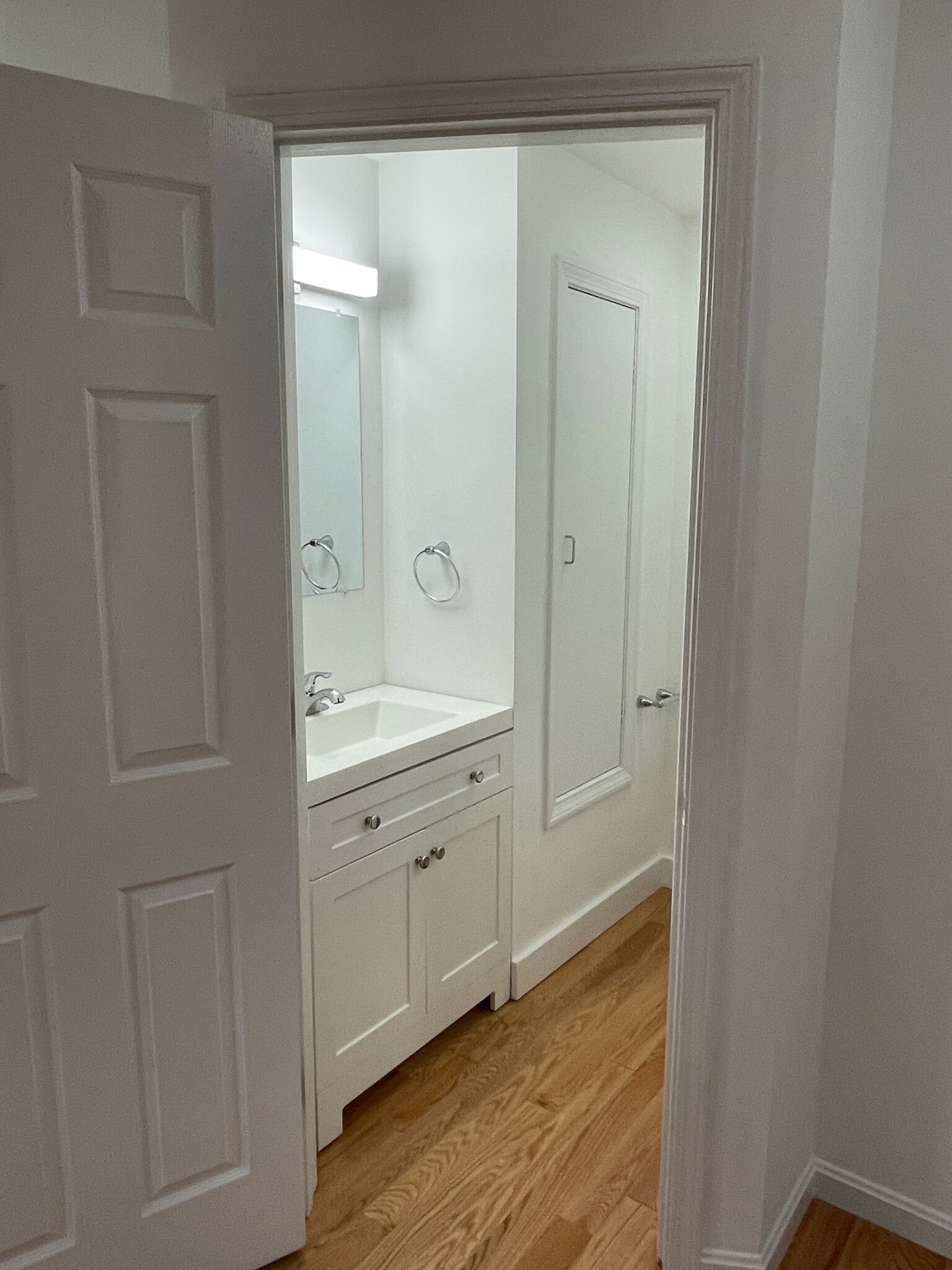 5 Davis Ave, Brookline Village