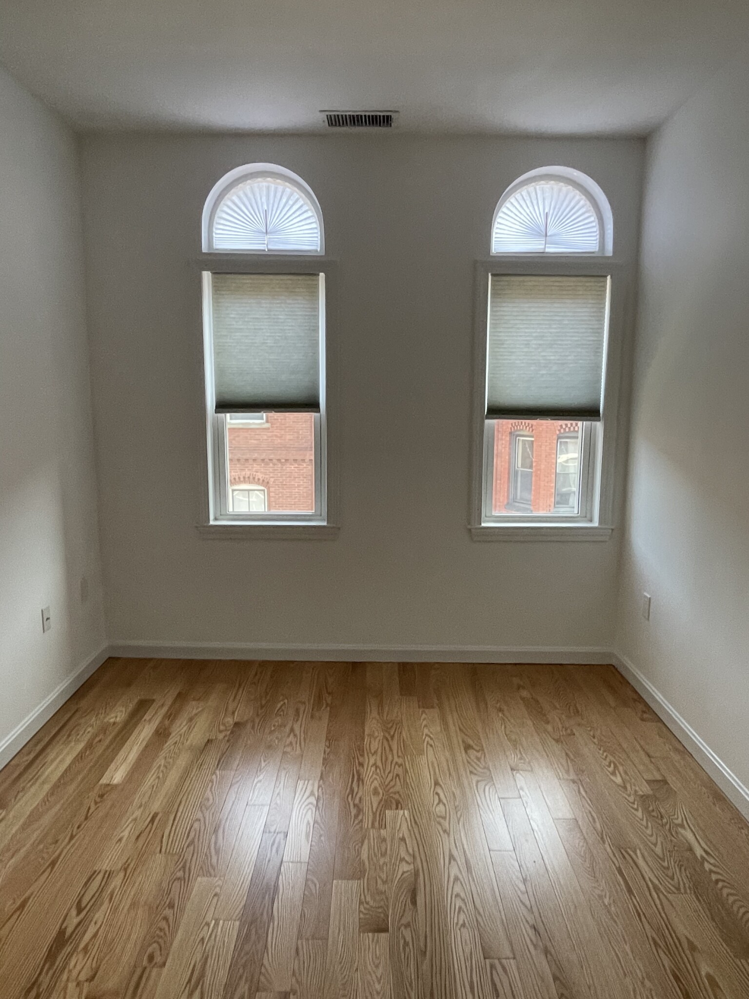 5 Davis Ave, Brookline Village