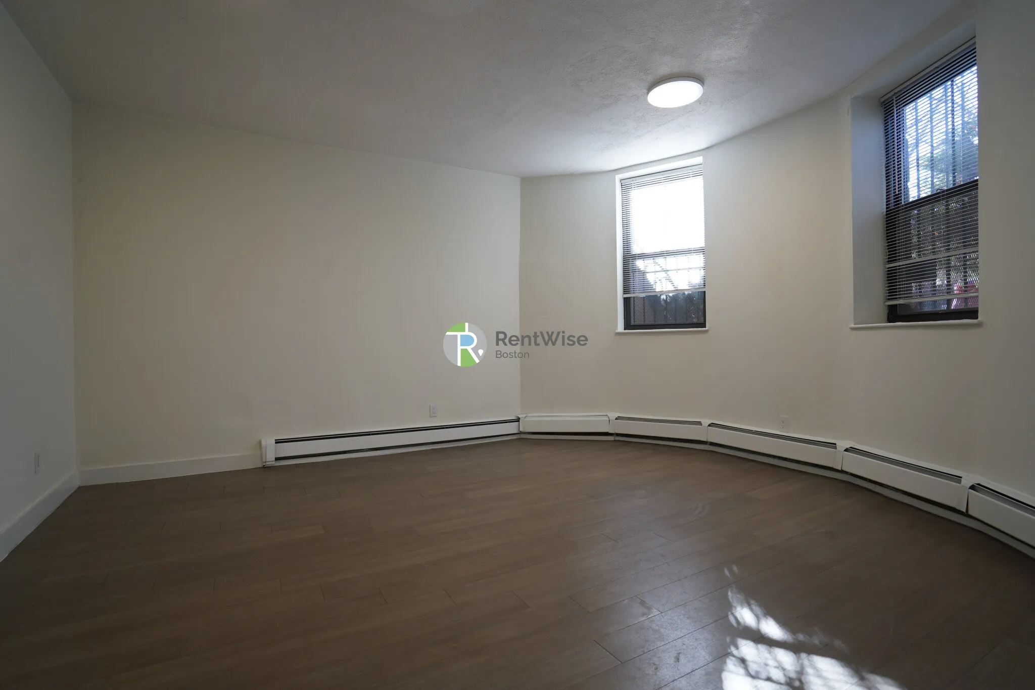 550 Massachusetts Ave, South End