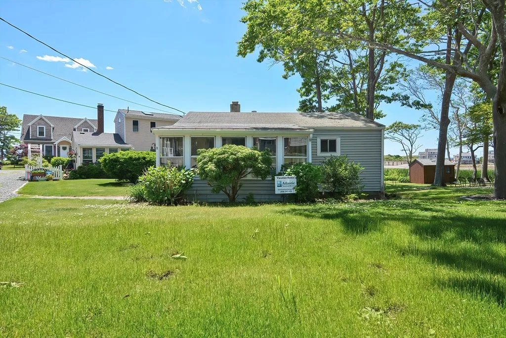 2 Saratoga, Long Beach