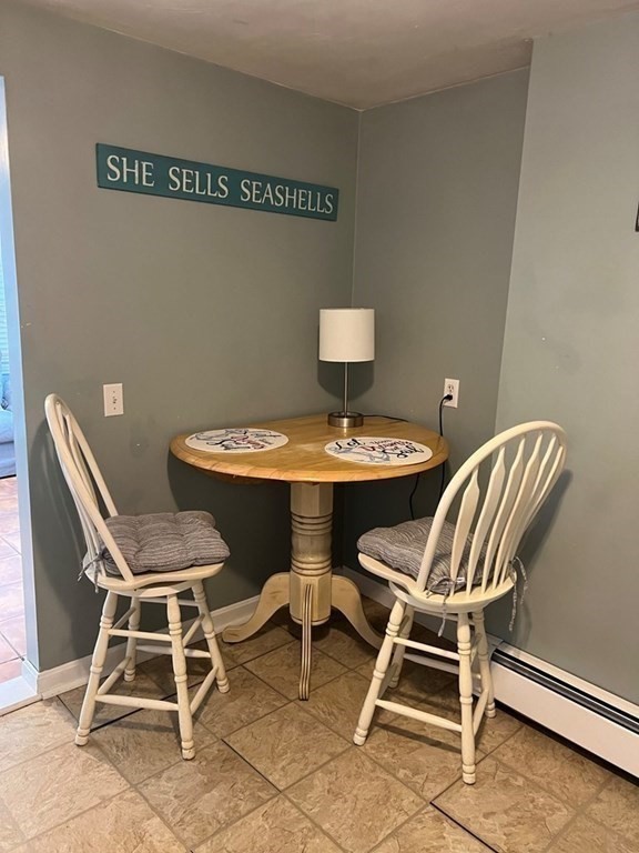 25 Centerville Ave, Centerville