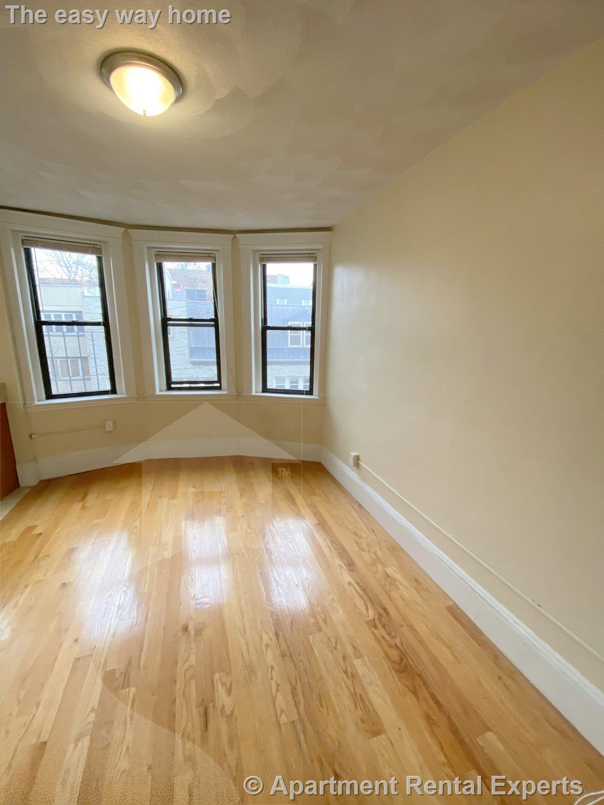 77 Hancock St, Central Square