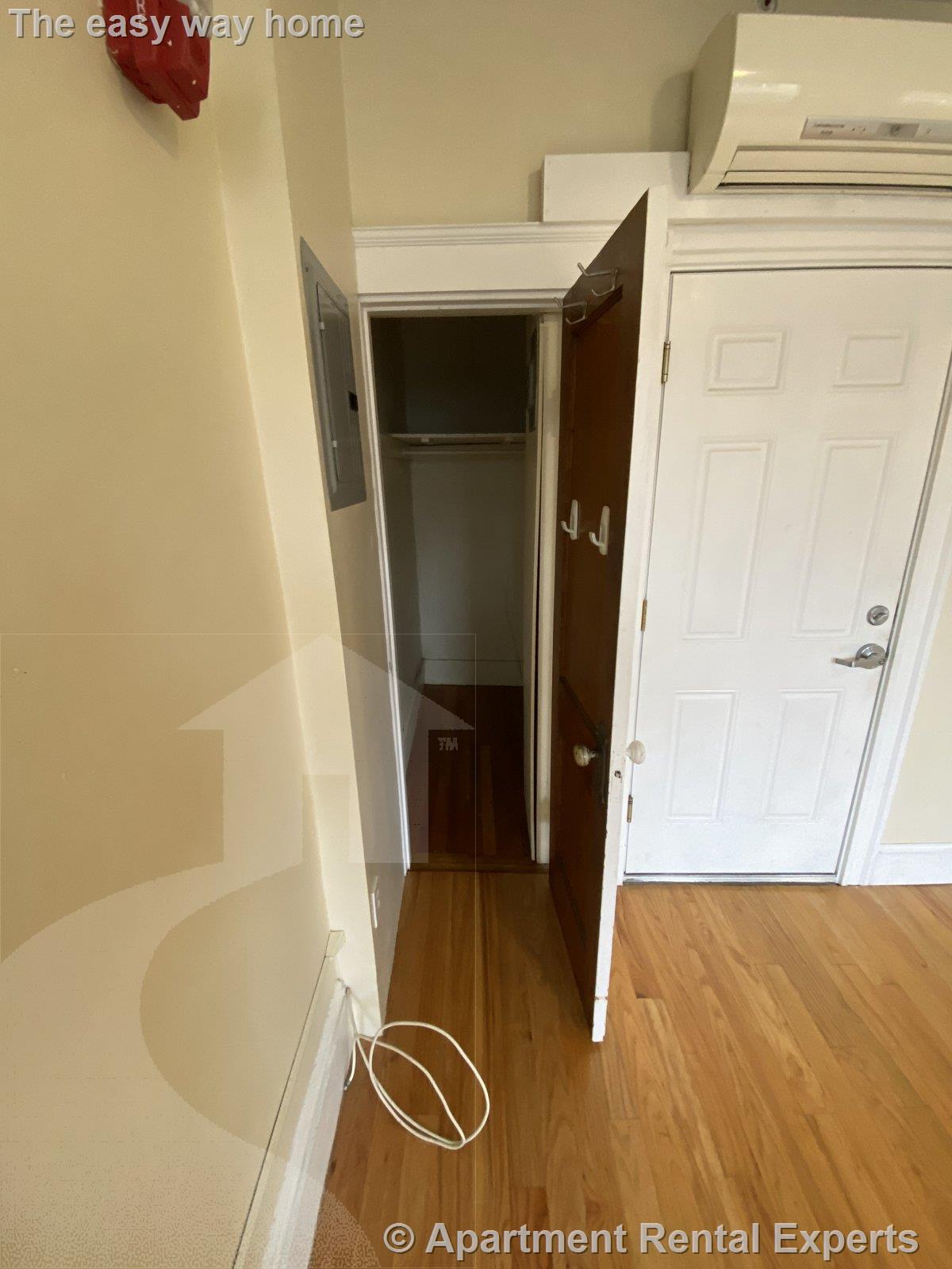 77 Hancock St, Central Square