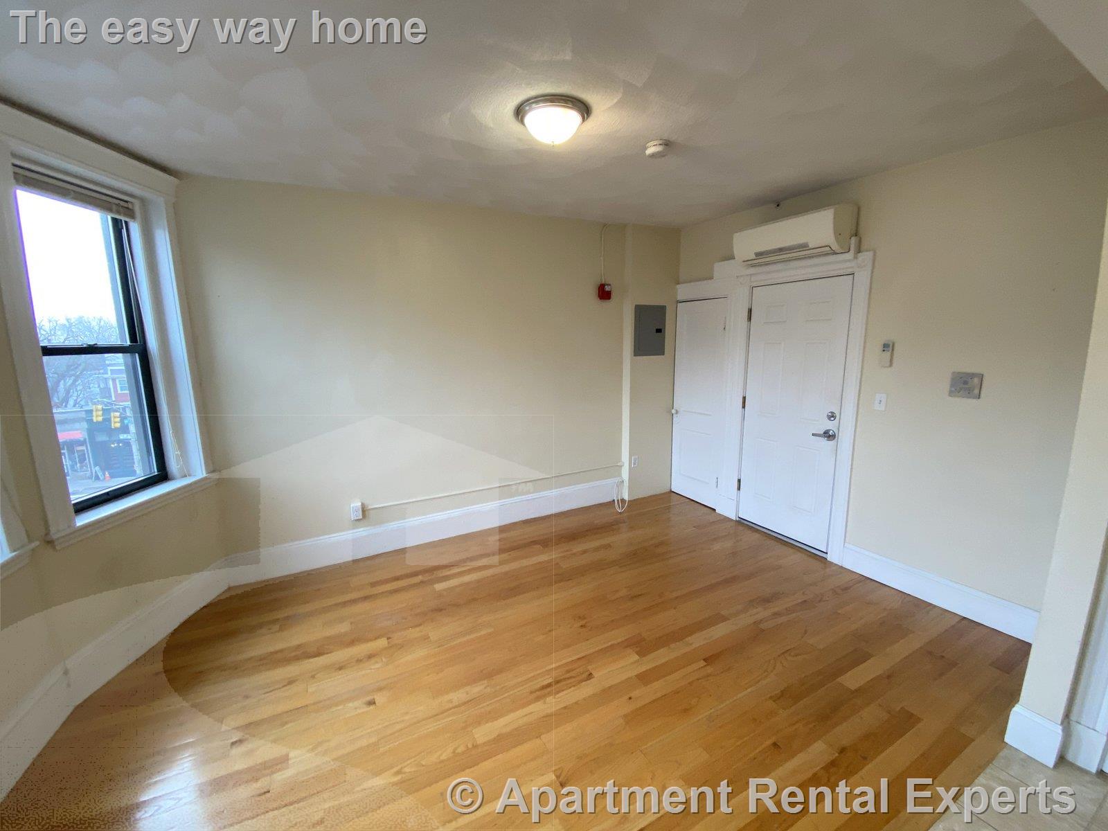 77 Hancock St, Central Square