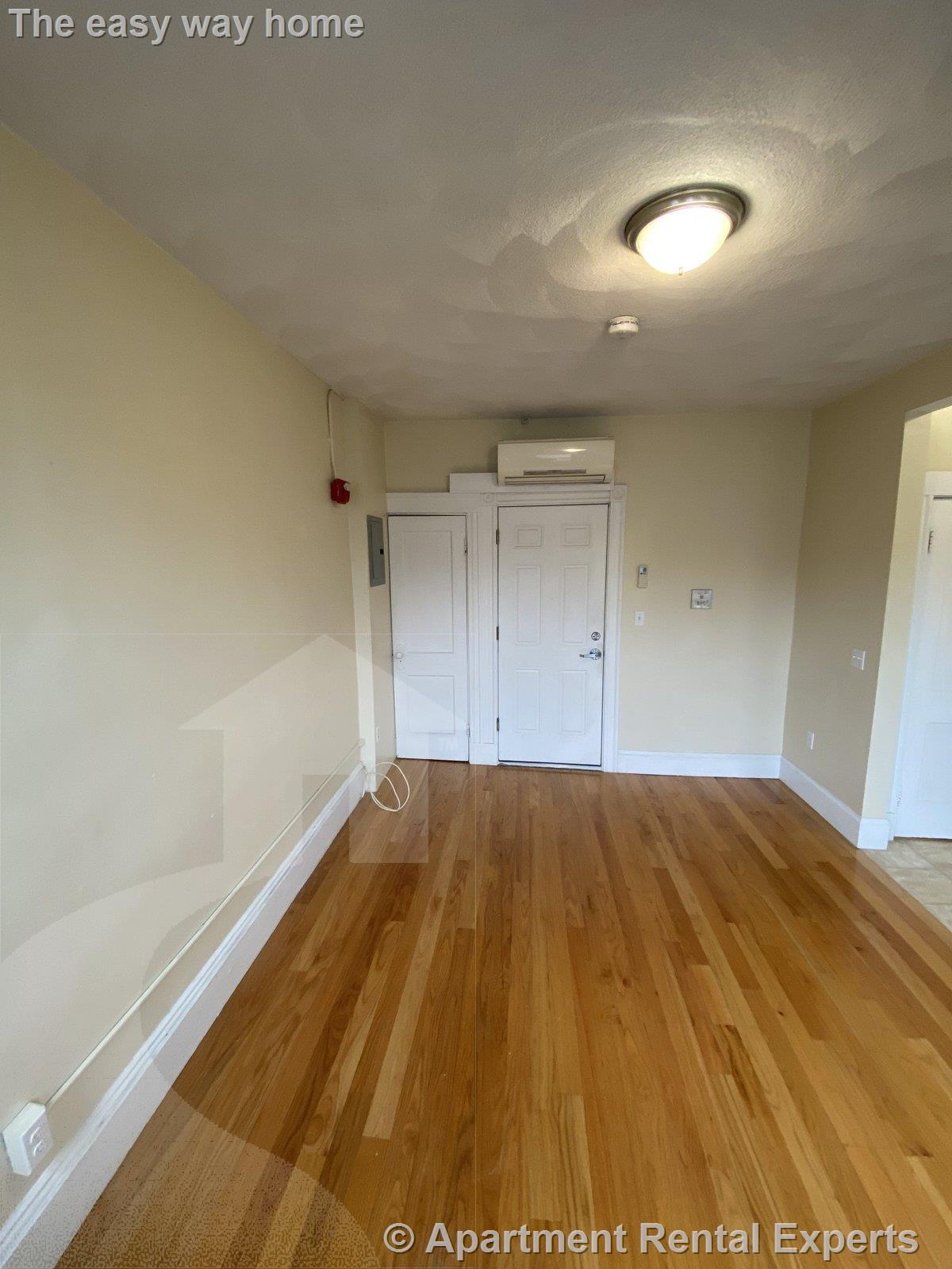 77 Hancock St, Central Square