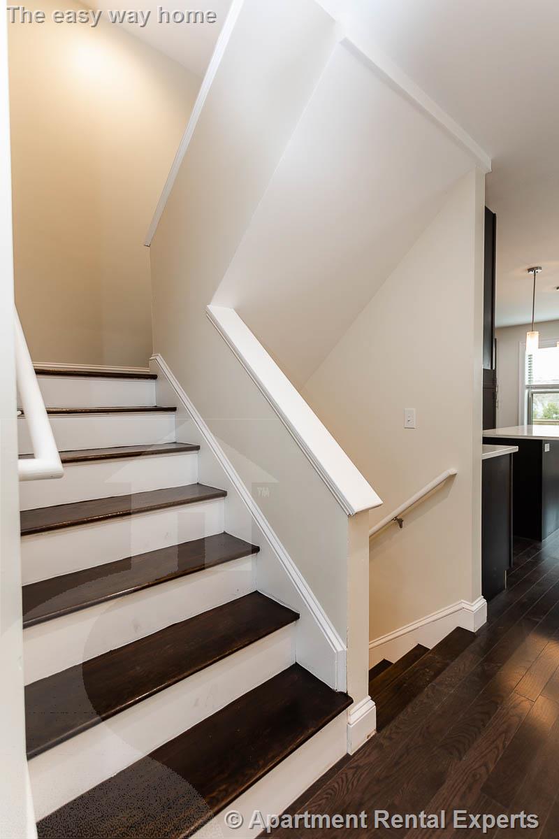 478 Fulton St, Medford Square