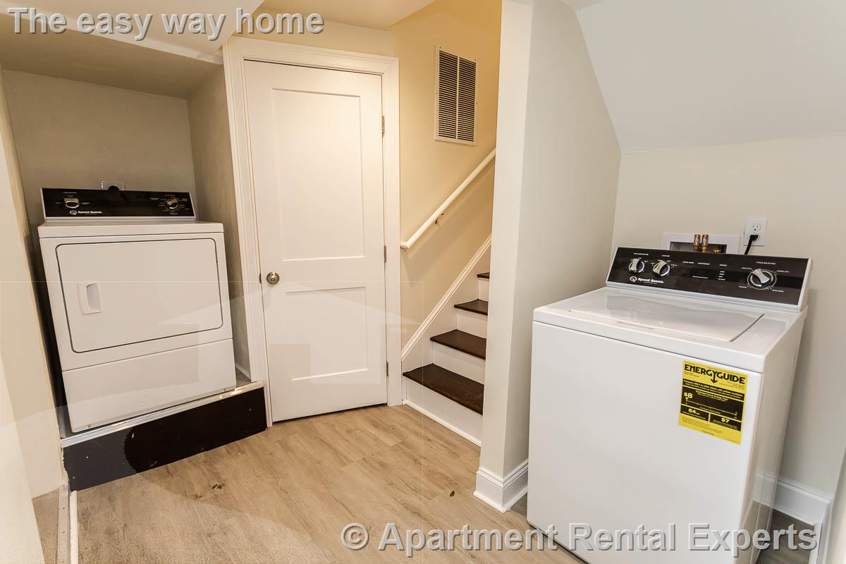 478 Fulton St, Medford Square