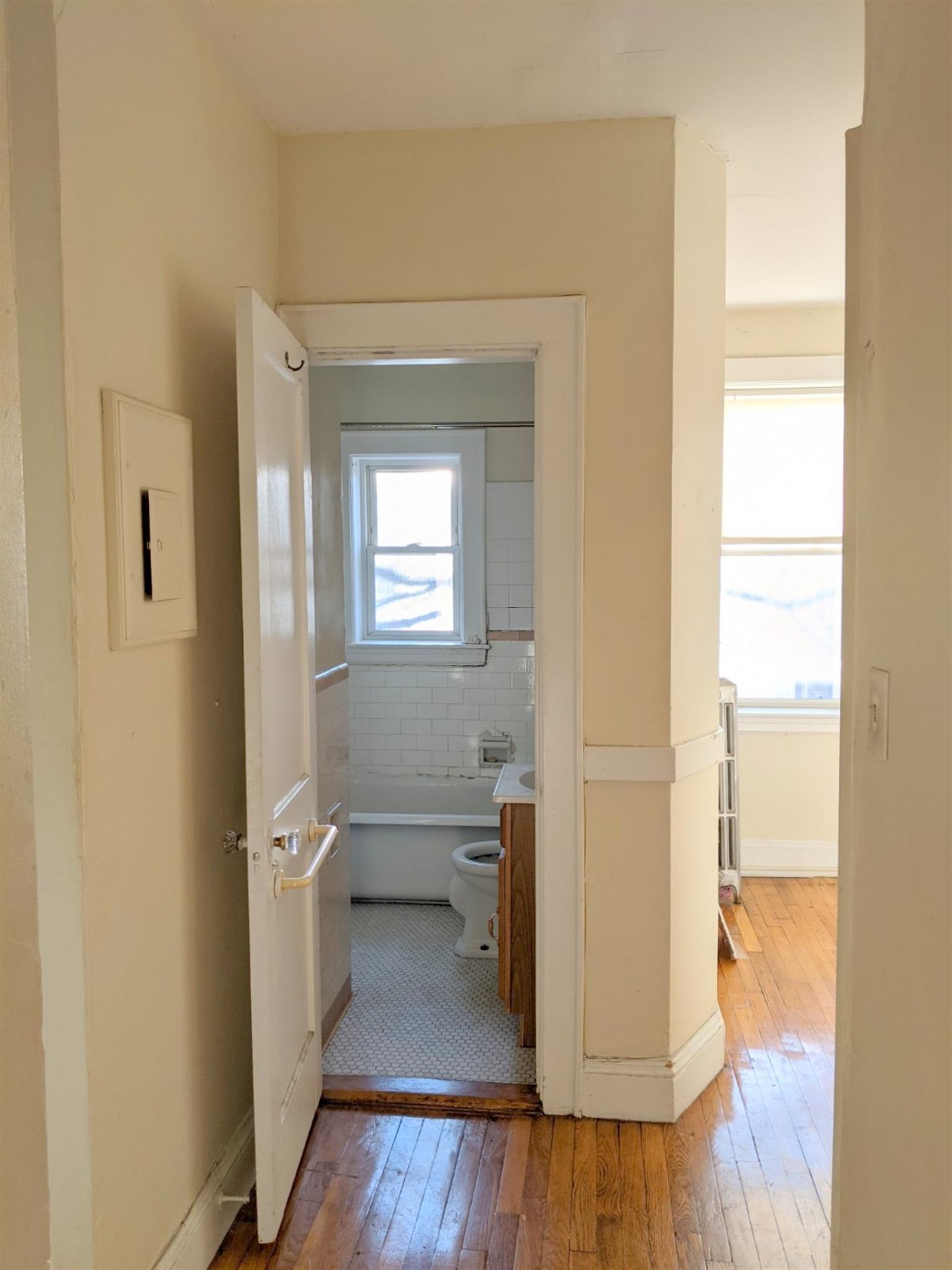 Studio bed, 1 bath apartment for rent at 4 Cogswell Ave Unit 27, Porter Square — photo 12 of 18