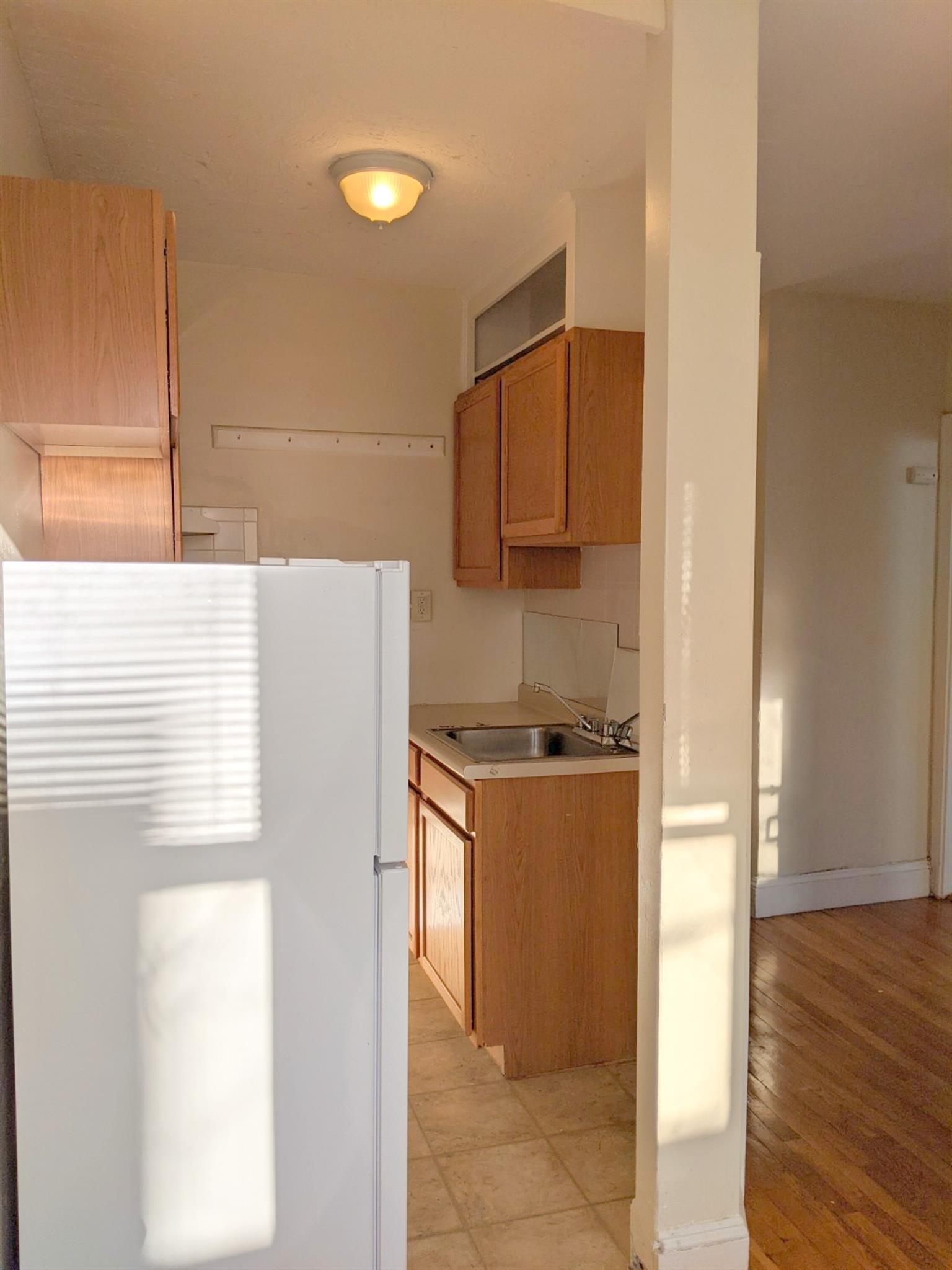 Studio bed, 1 bath apartment for rent at 4 Cogswell Ave Unit 27, Porter Square — photo 15 of 18