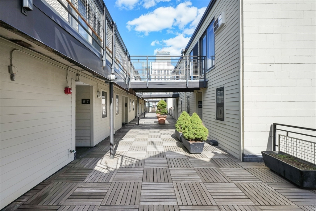 12 Stoneholm St, Fenway