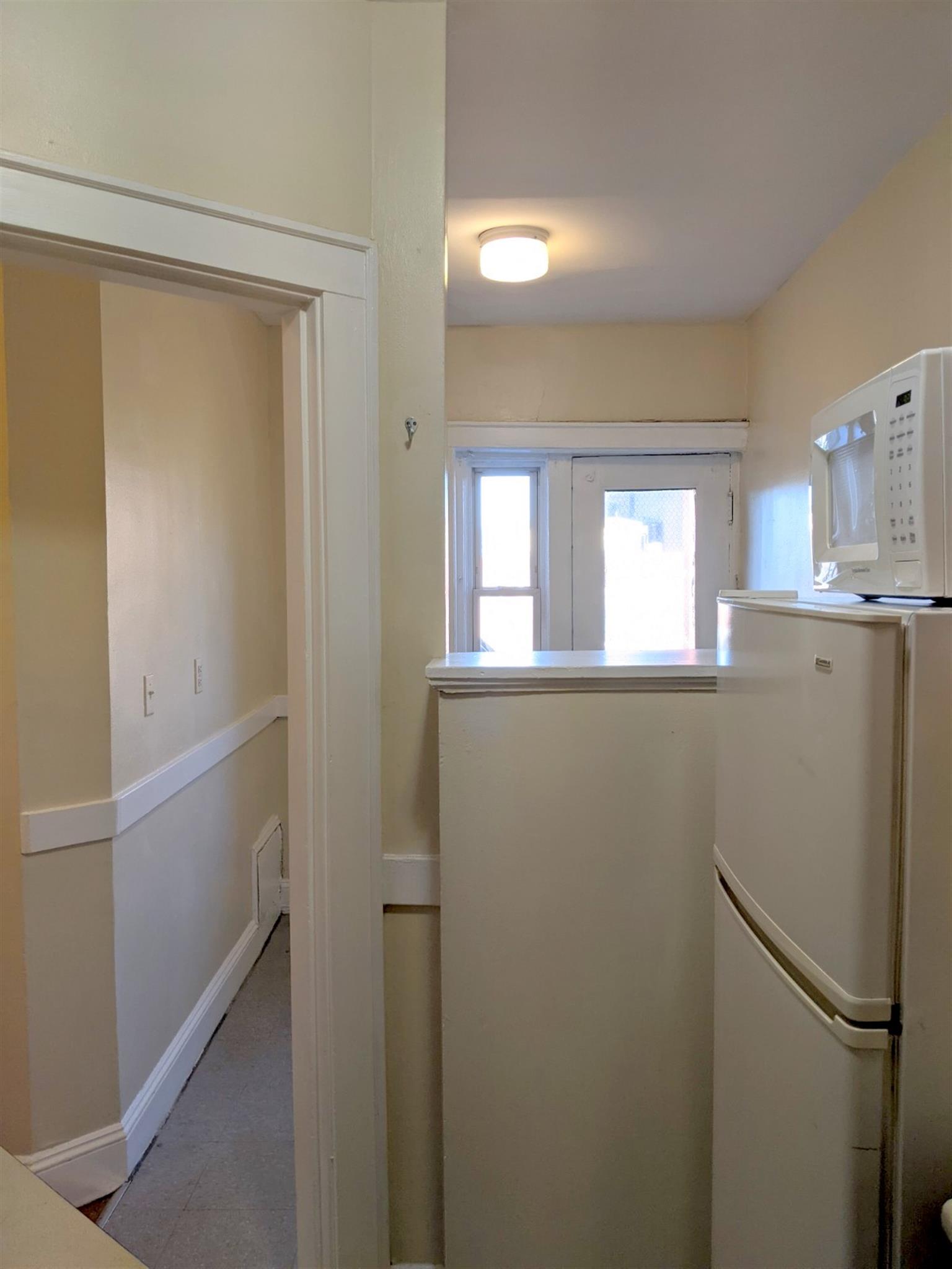 1 bed, 1 bath apartment for rent at 4 Cogswell Ave, Porter Square — photo 10 of 27