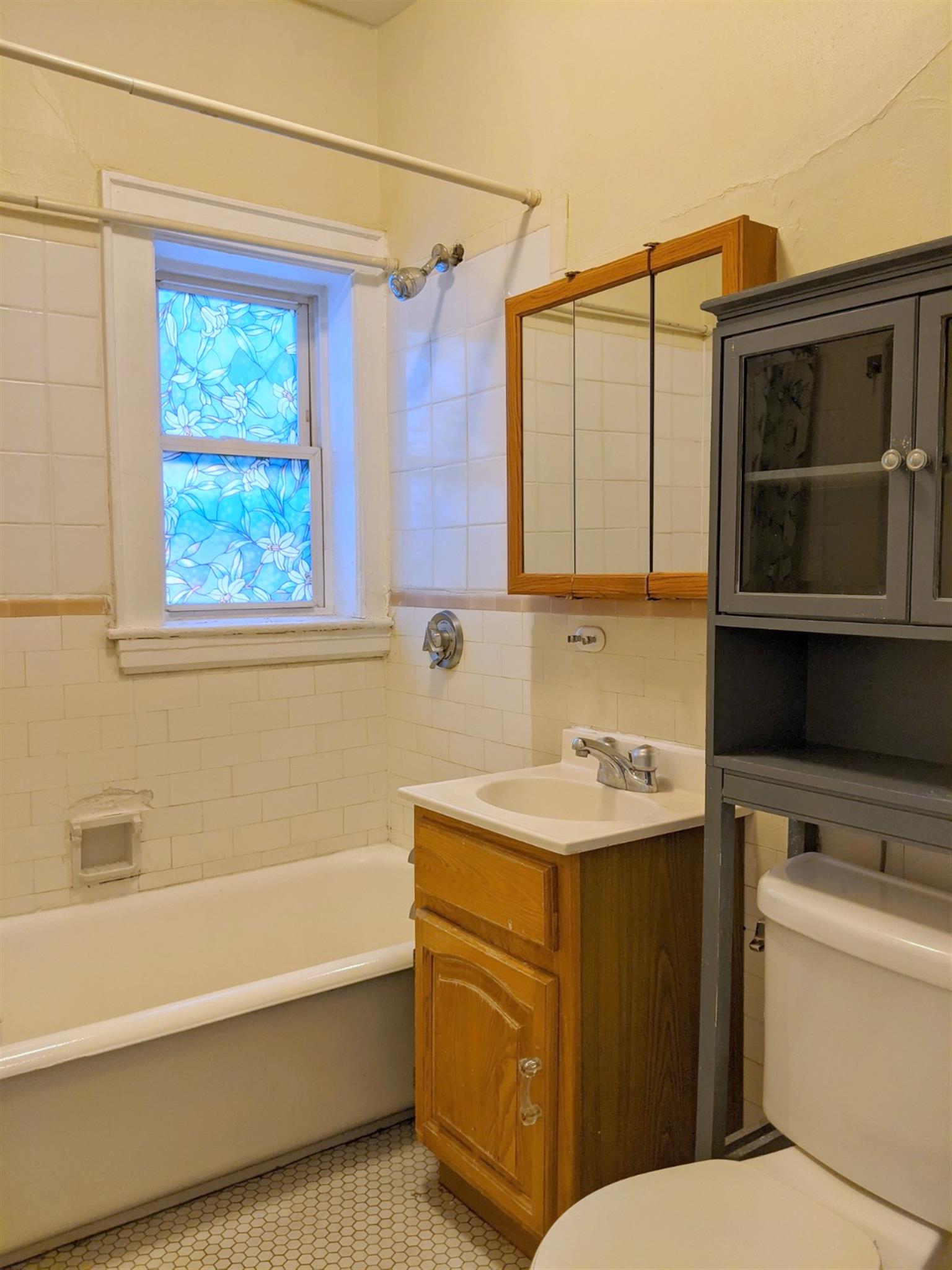 1 bed, 1 bath apartment for rent at 4 Cogswell Ave, Porter Square — photo 12 of 27