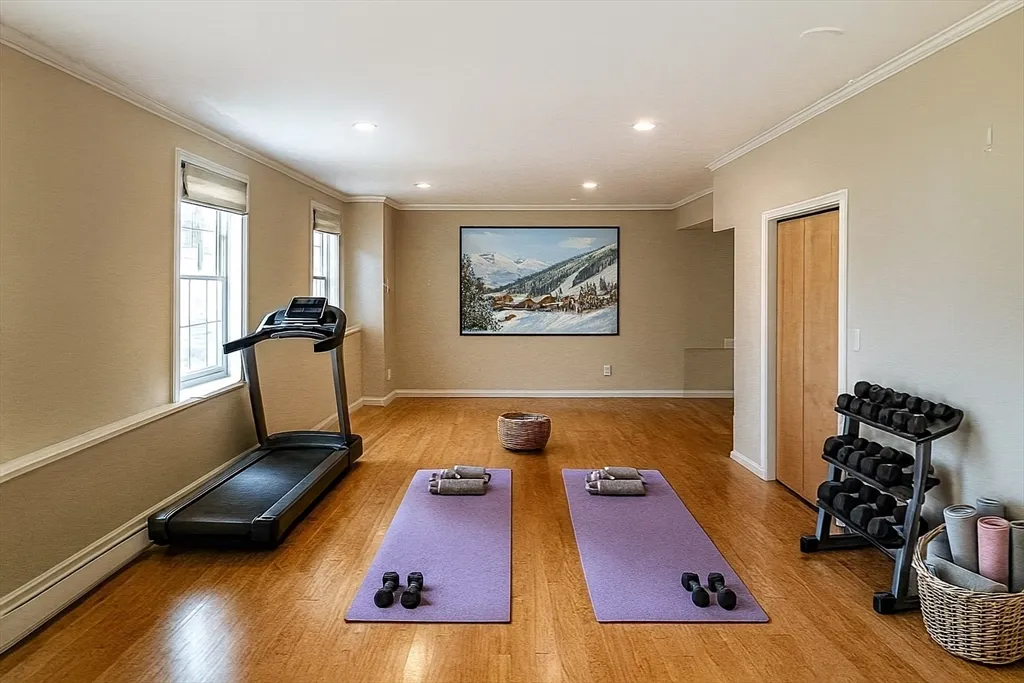 171 N Main St, Natick