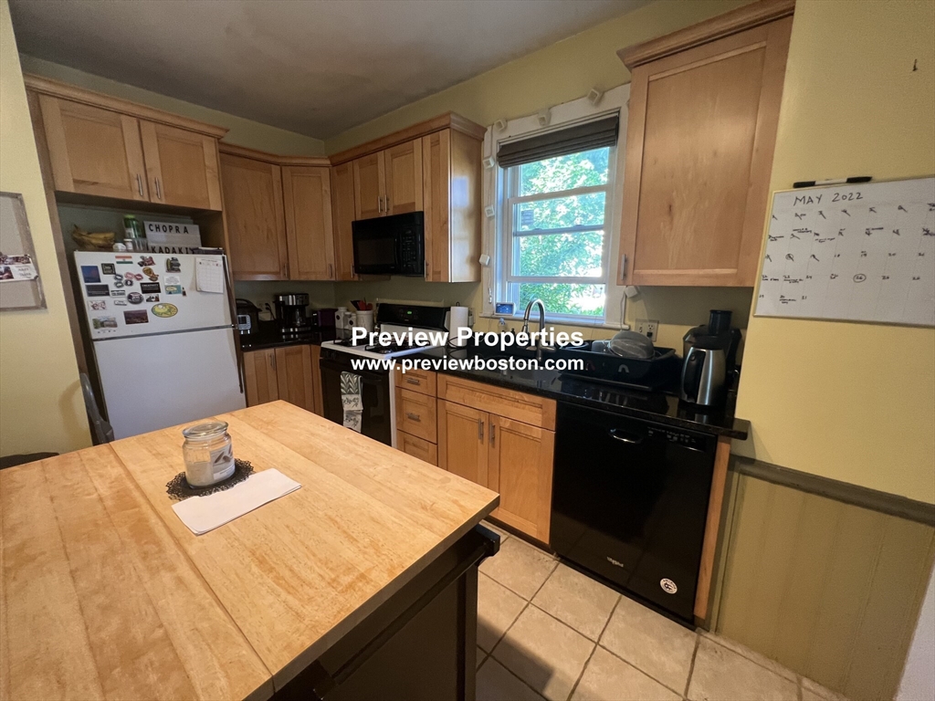 12 Anson St, Jamaica Plain