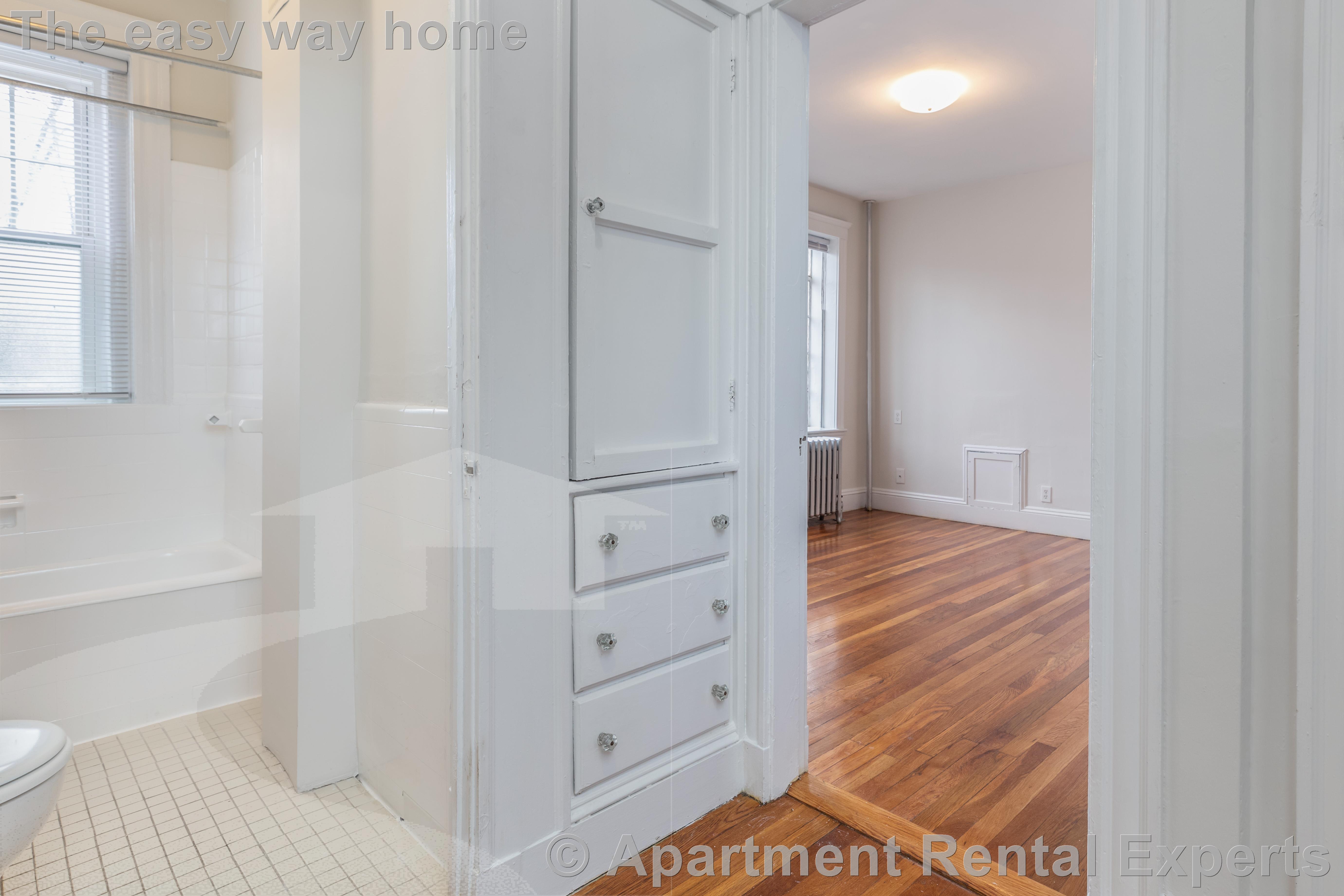 30 Langdon St, Harvard Square