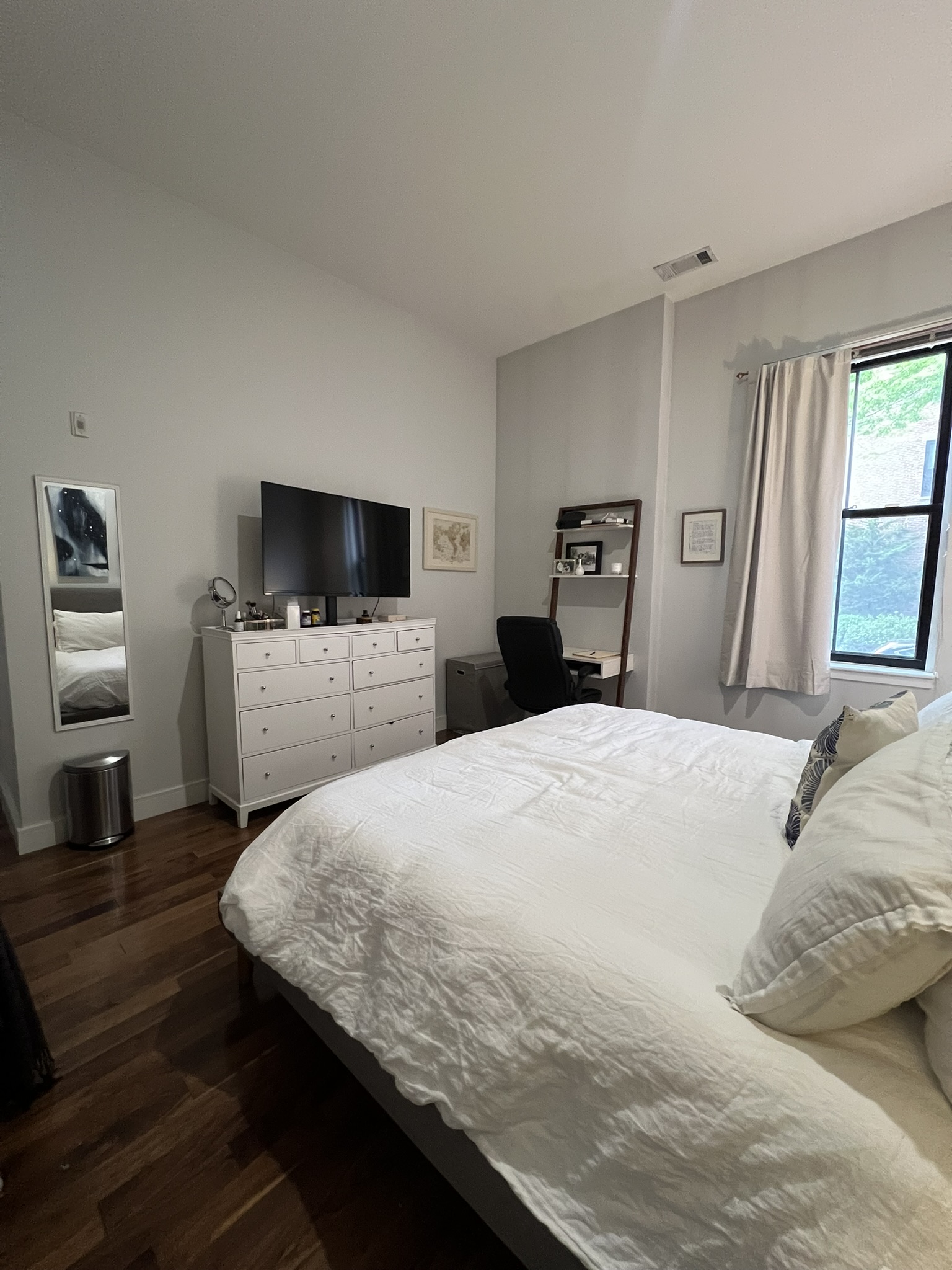 557 Columbus, South End