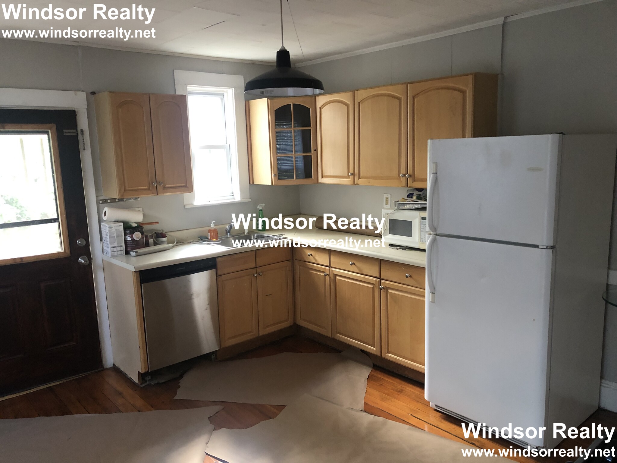 78 Charlesbank Rd, Newton Corner