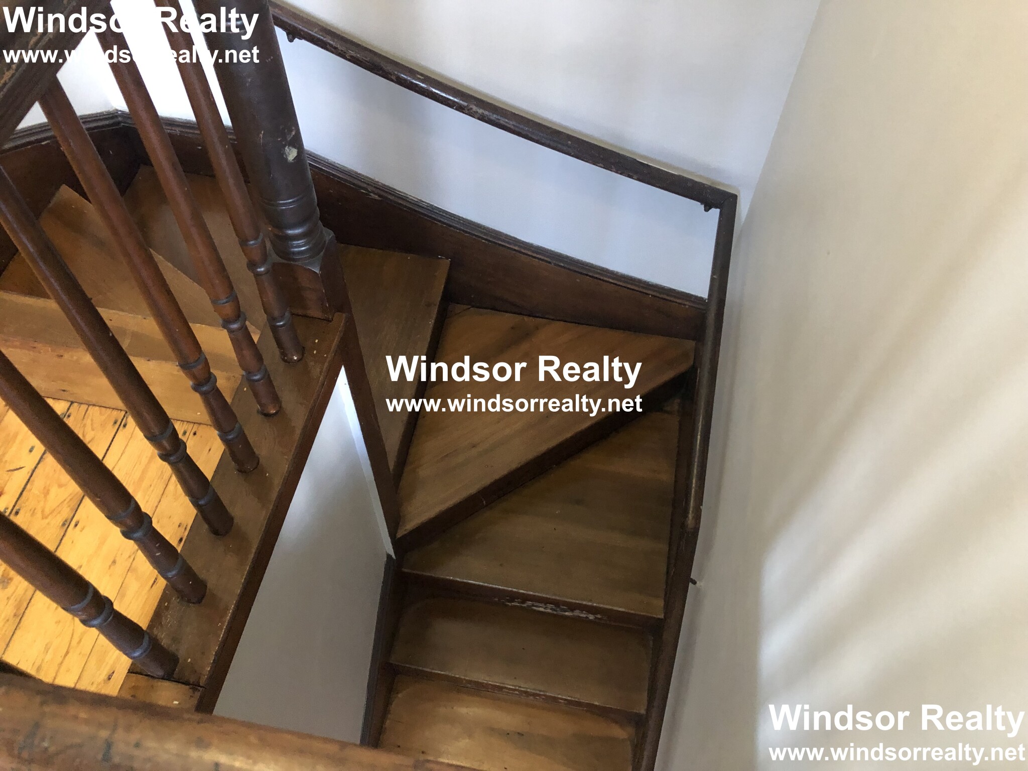 78 Charlesbank Rd, Newton Corner