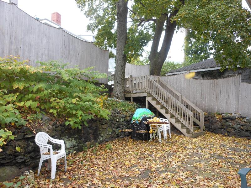 78 Charlesbank Rd, Newton Corner