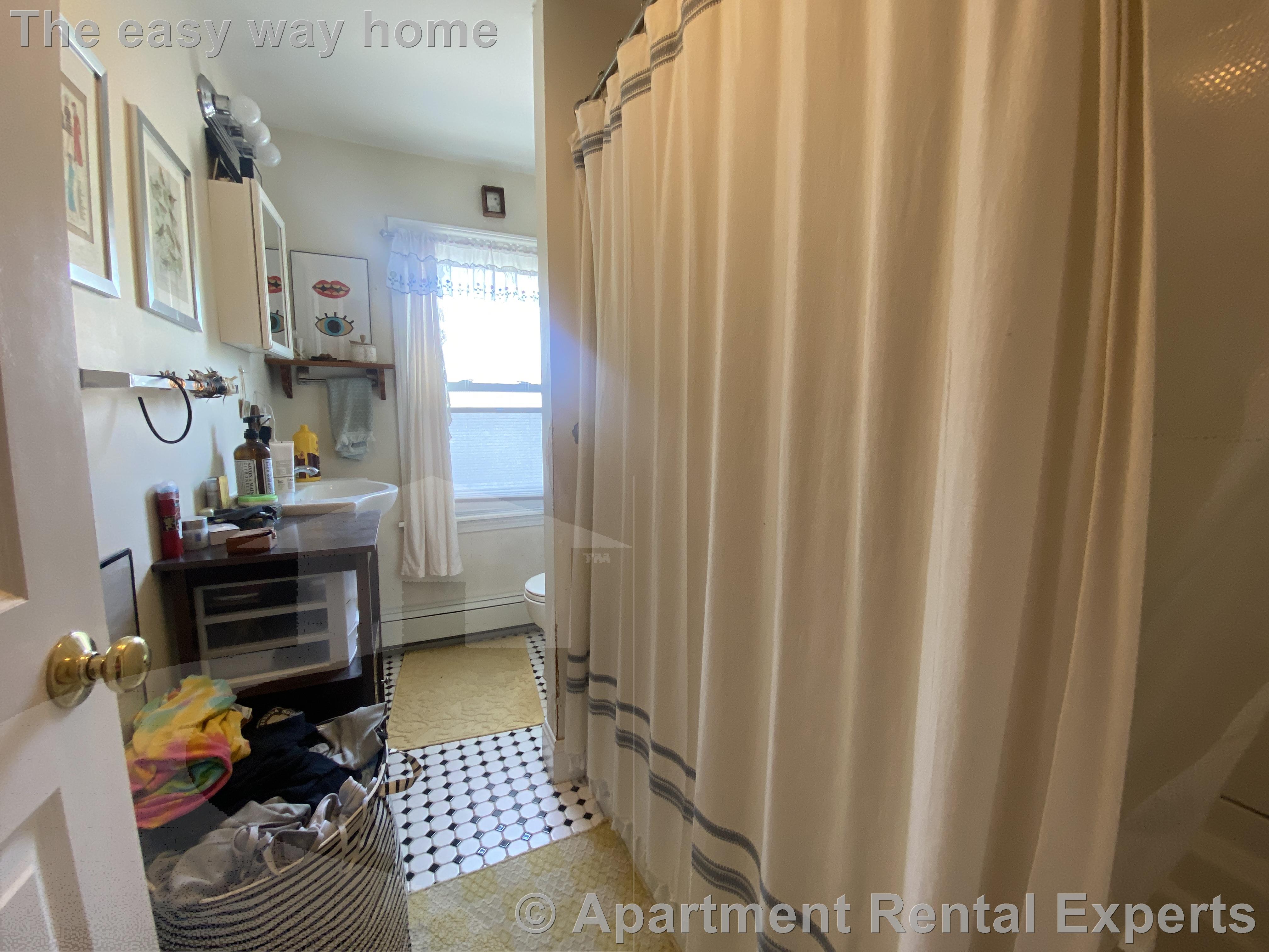 124 Pine St, Central Square