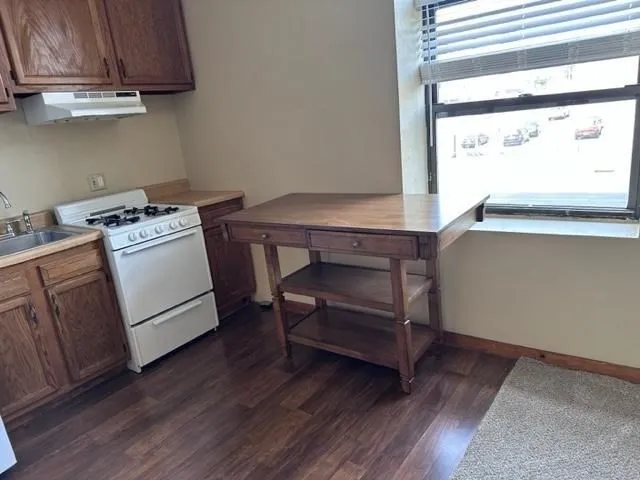 9 Montello St, Brockton