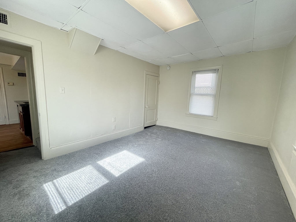 25 Oakland St, Newton