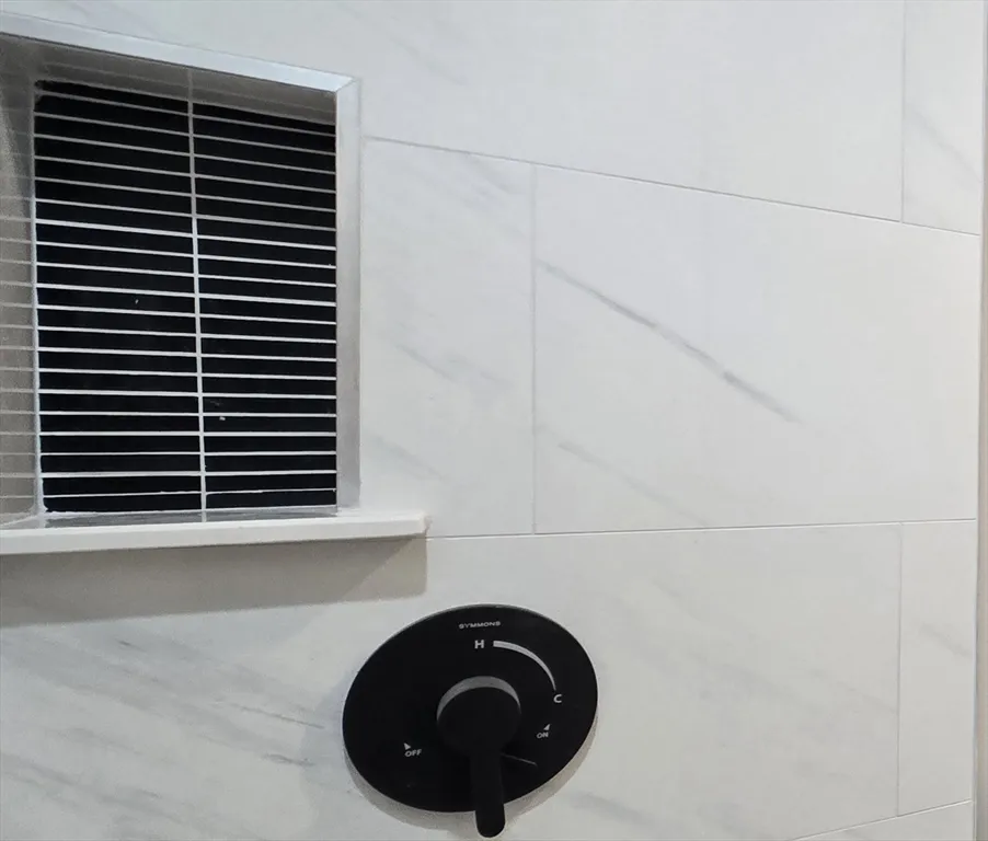 153 Chilton St, Neighborhood Nine