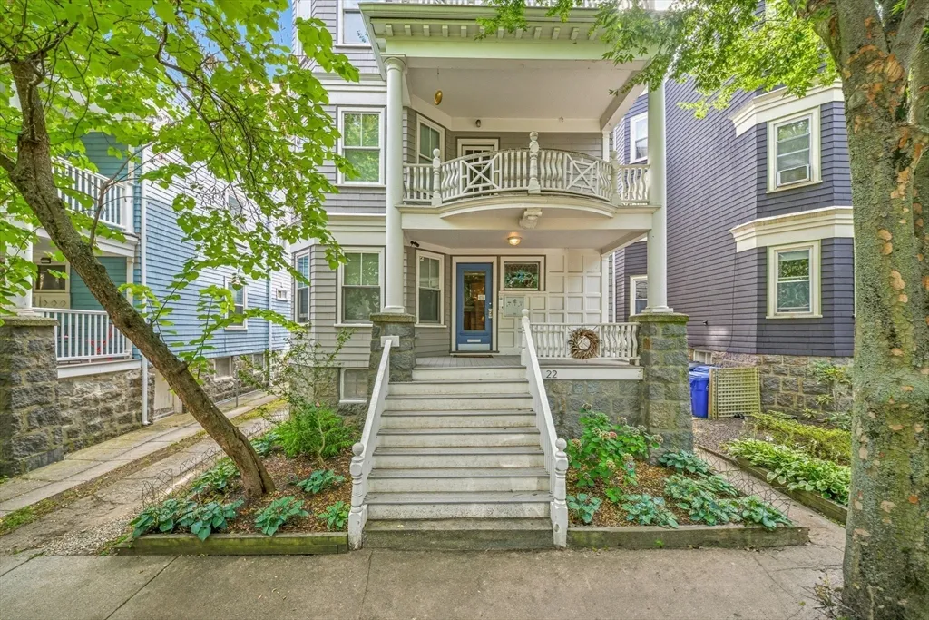 22 Trescott, Dorchester