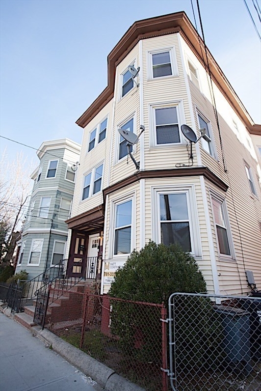 376 Propsect St, Cambridge