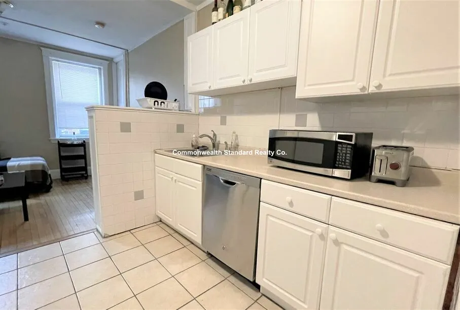 72 Egmont St, North Brookline