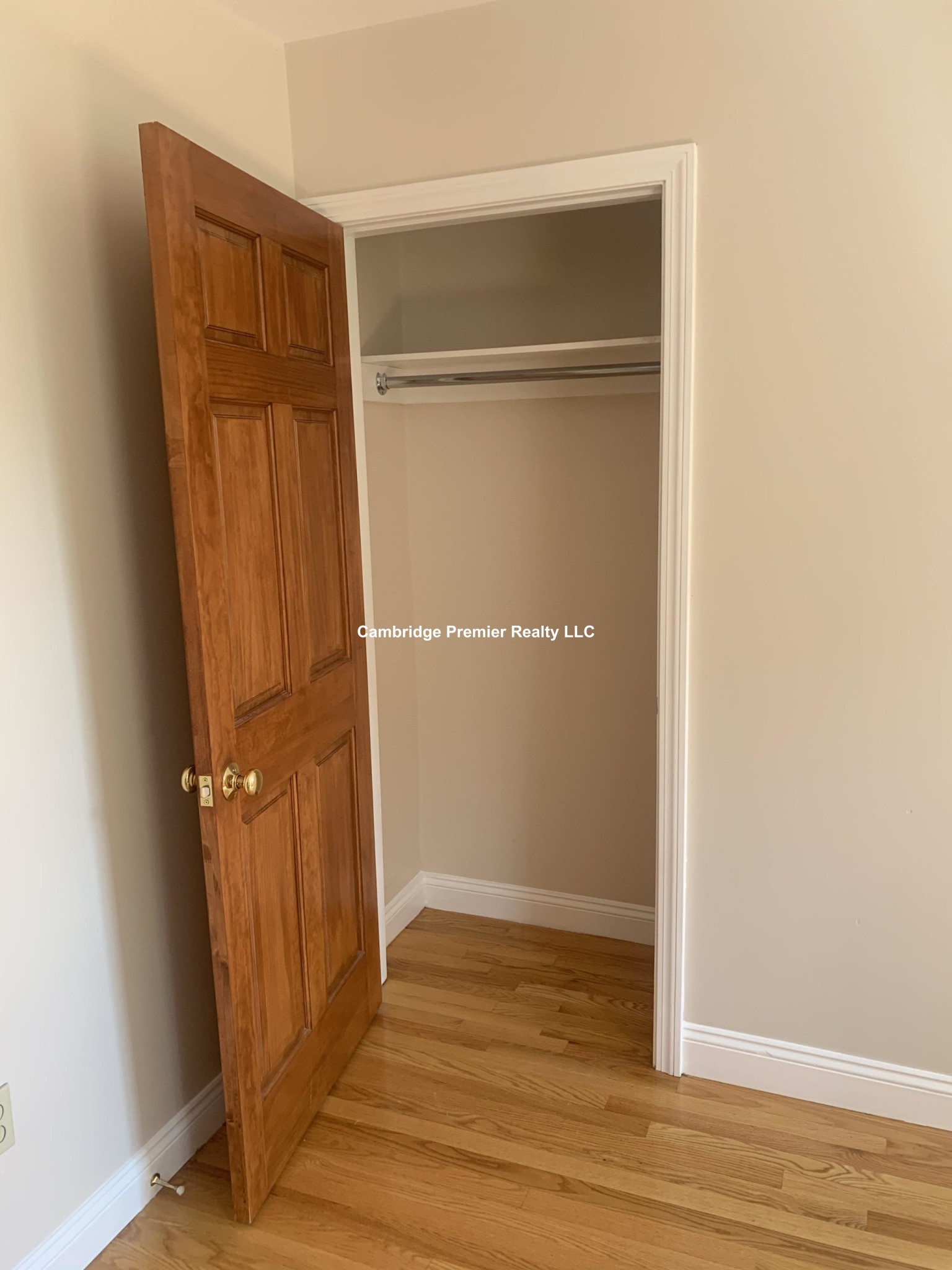 275 Putnam Ave, Riverside